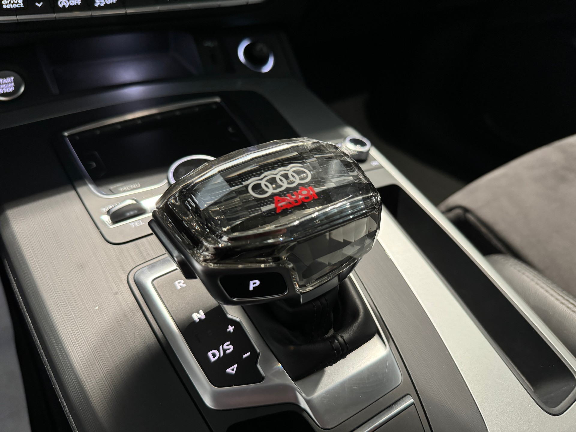 AUDI Q5 40 TDI sport quattro S-tronic-image-14