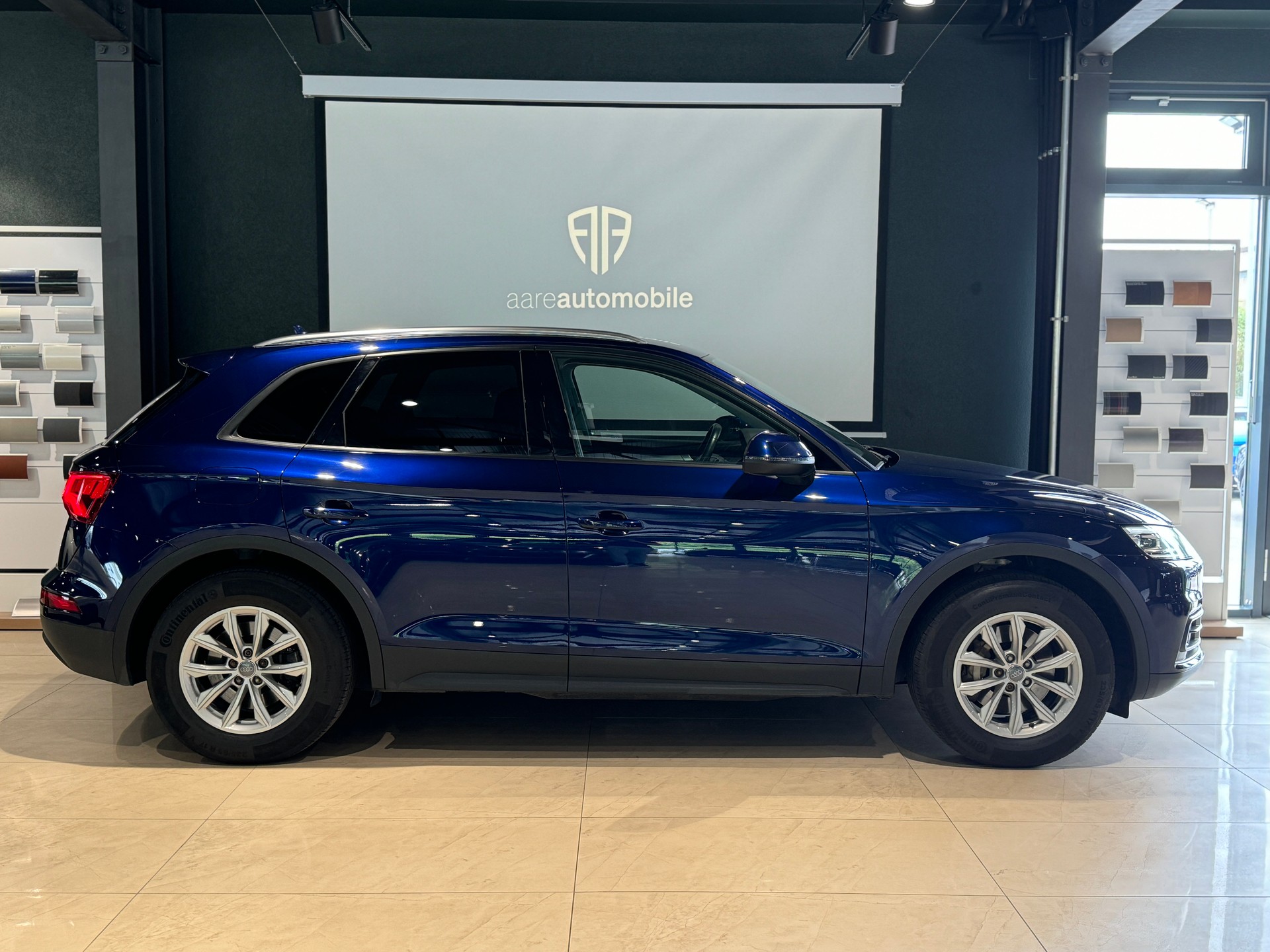 AUDI Q5 40 TDI sport quattro S-tronic-showroom-element-3