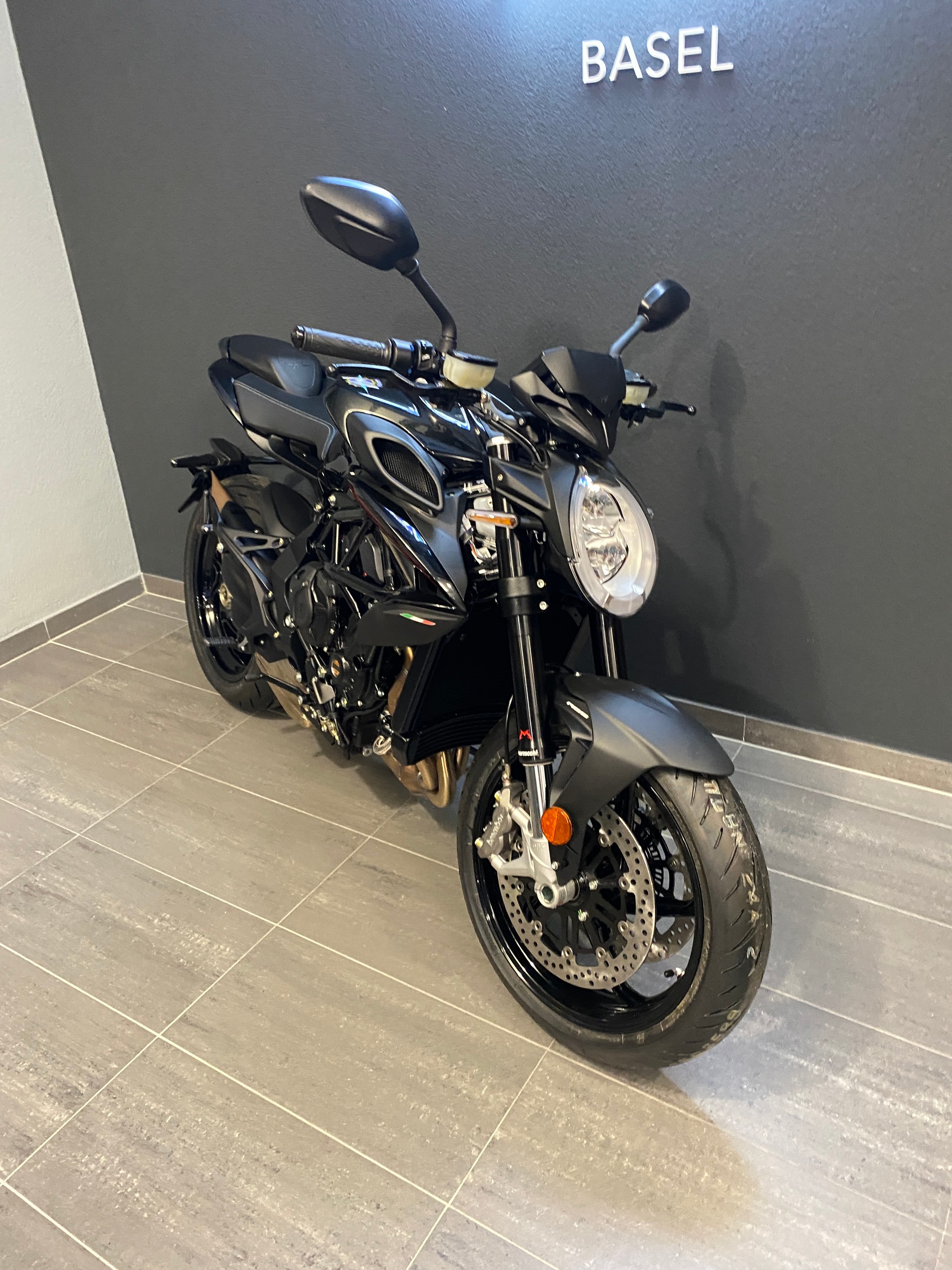 MV AGUSTA B3 Brutale 800 R-image-7