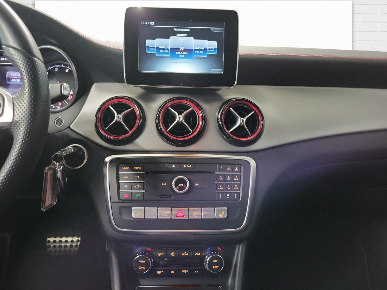 MERCEDES-BENZ CLA 250 Sport 4Matic-image-8