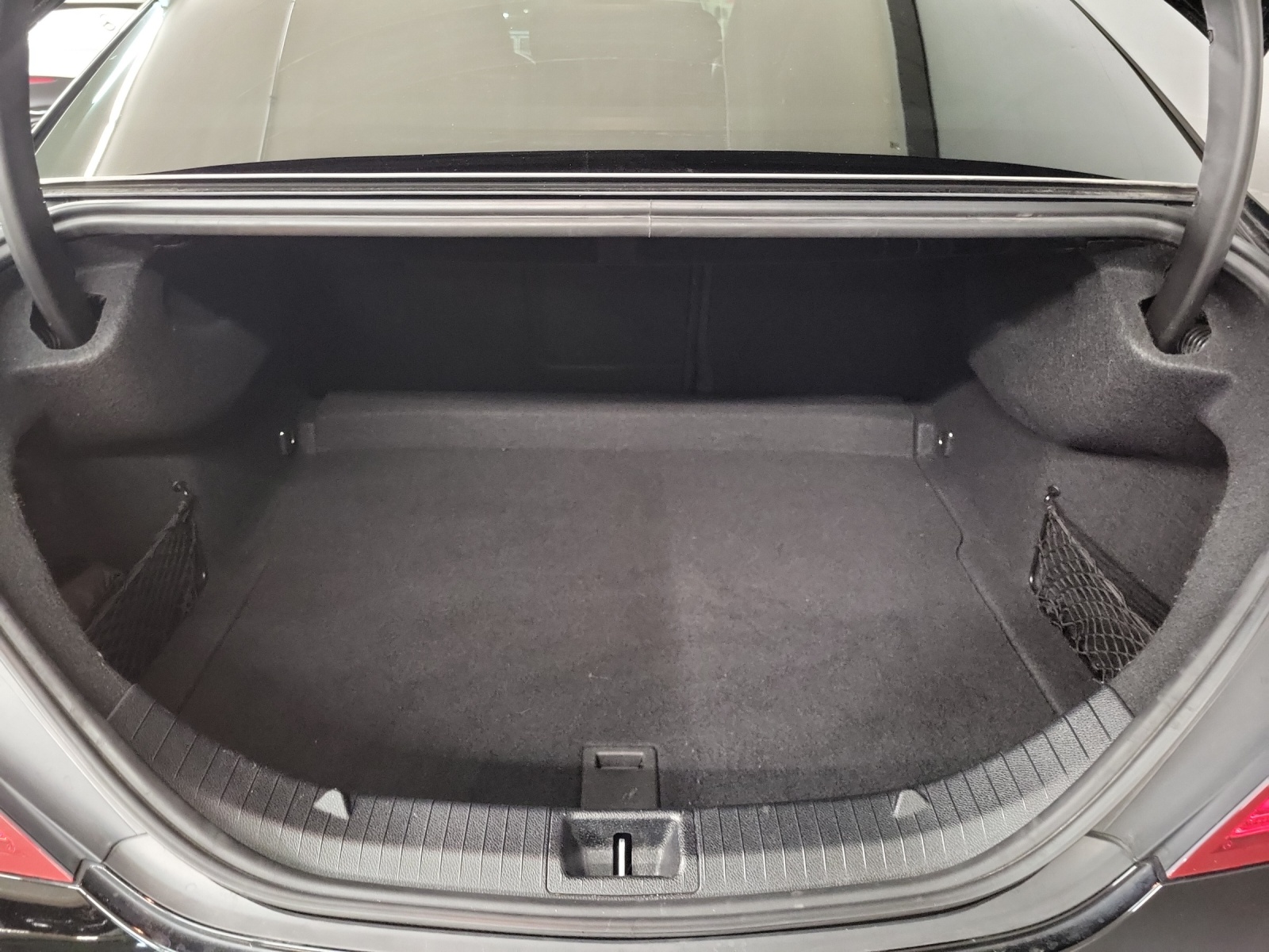 MERCEDES-BENZ CLA 250 Sport 4Matic-image-10
