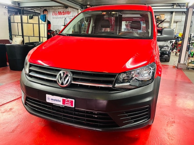 VW Caddy Maxi 2.0TDI BlueMotion Technology-image-0