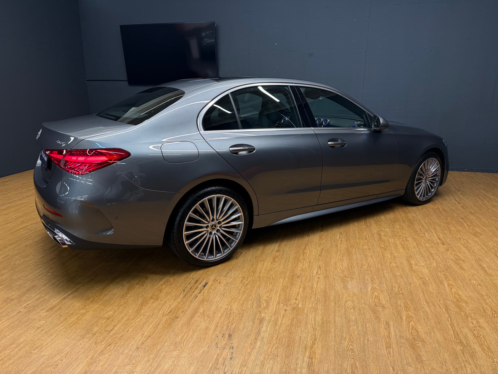 MERCEDES-BENZ C 220 d 4M - SwissStar - AMG / DISTRONIC / 360 Grad Kamera / Leder Nappa / Hinterachslenkung-image-7