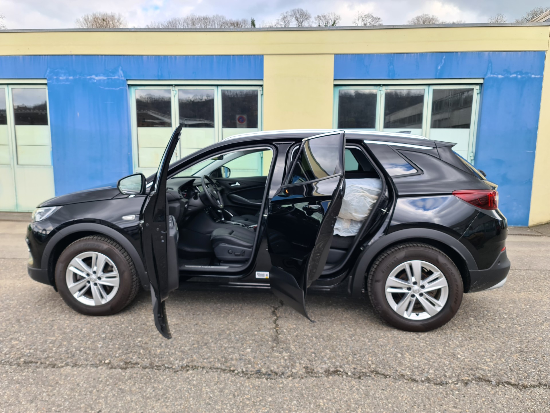 OPEL Grandland X 1.2i TP Ultimate Automatik-image-15