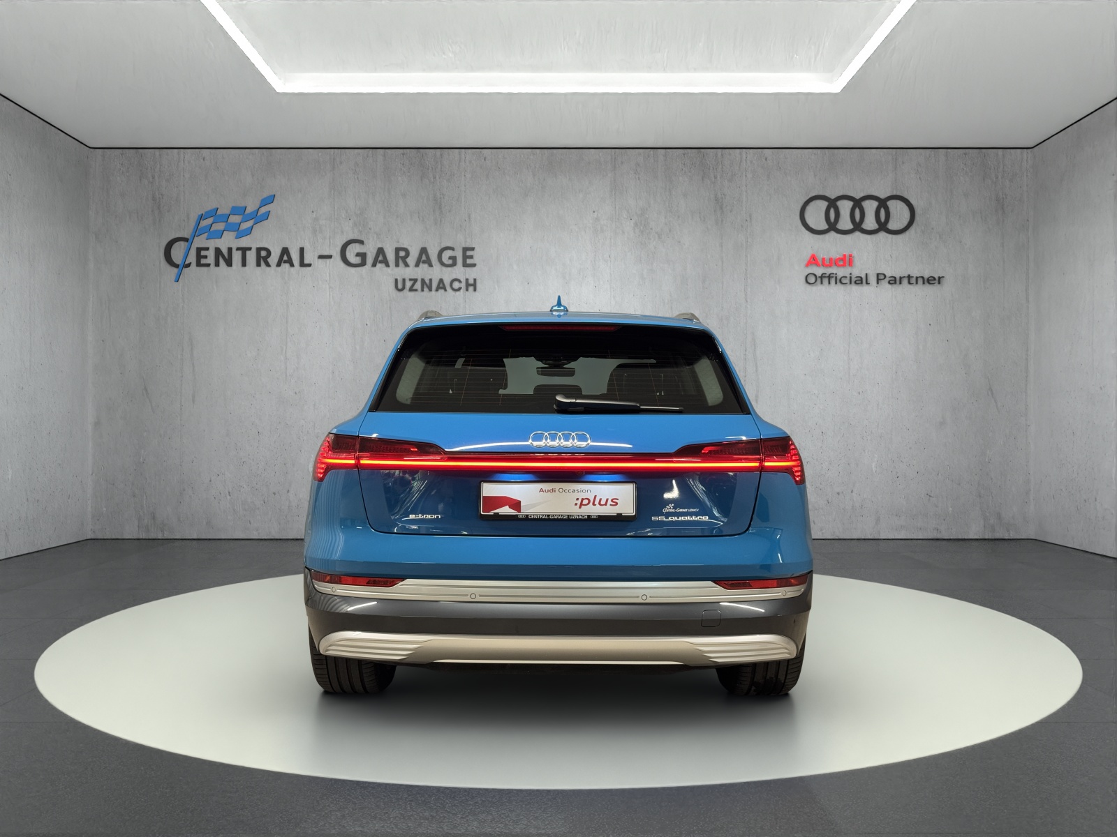 AUDI e-tron 55 Advanced quattro-image-3