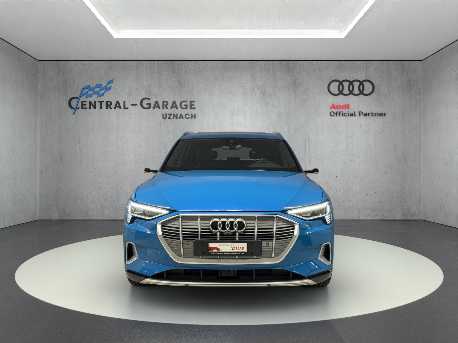 AUDI e-tron 55 Advanced quattro-image-1