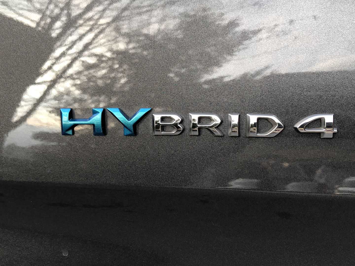 PEUGEOT 3008 300e Hybrid4 GT EAT8-image-11