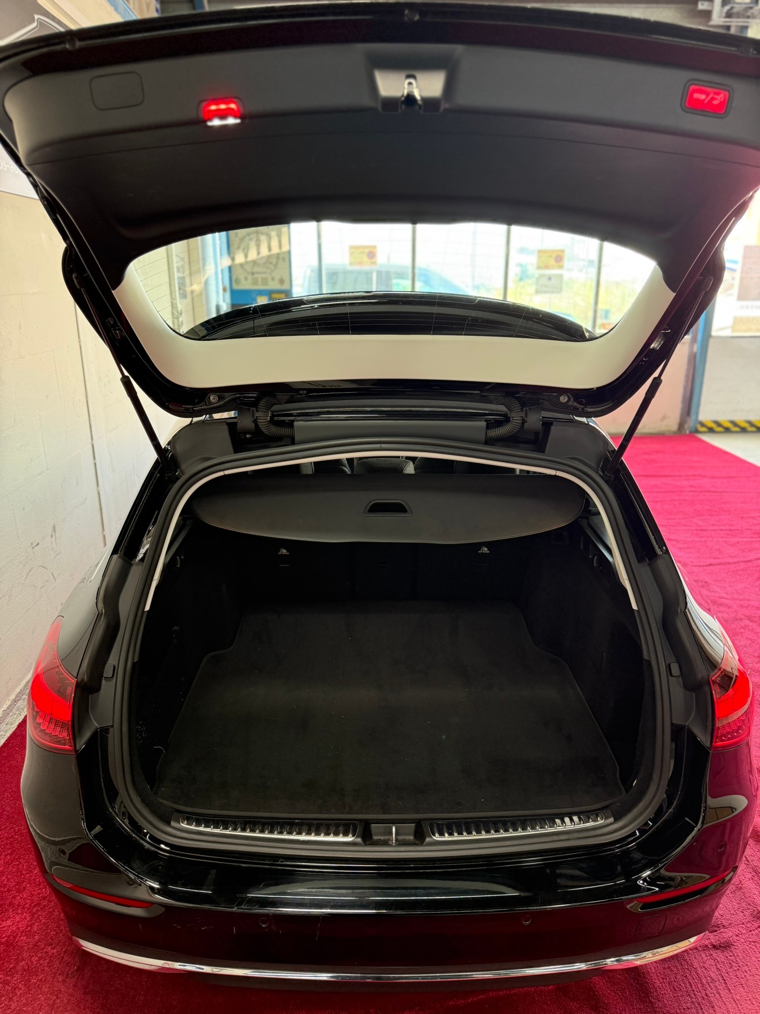 MERCEDES-BENZ C 200 d T-image-6