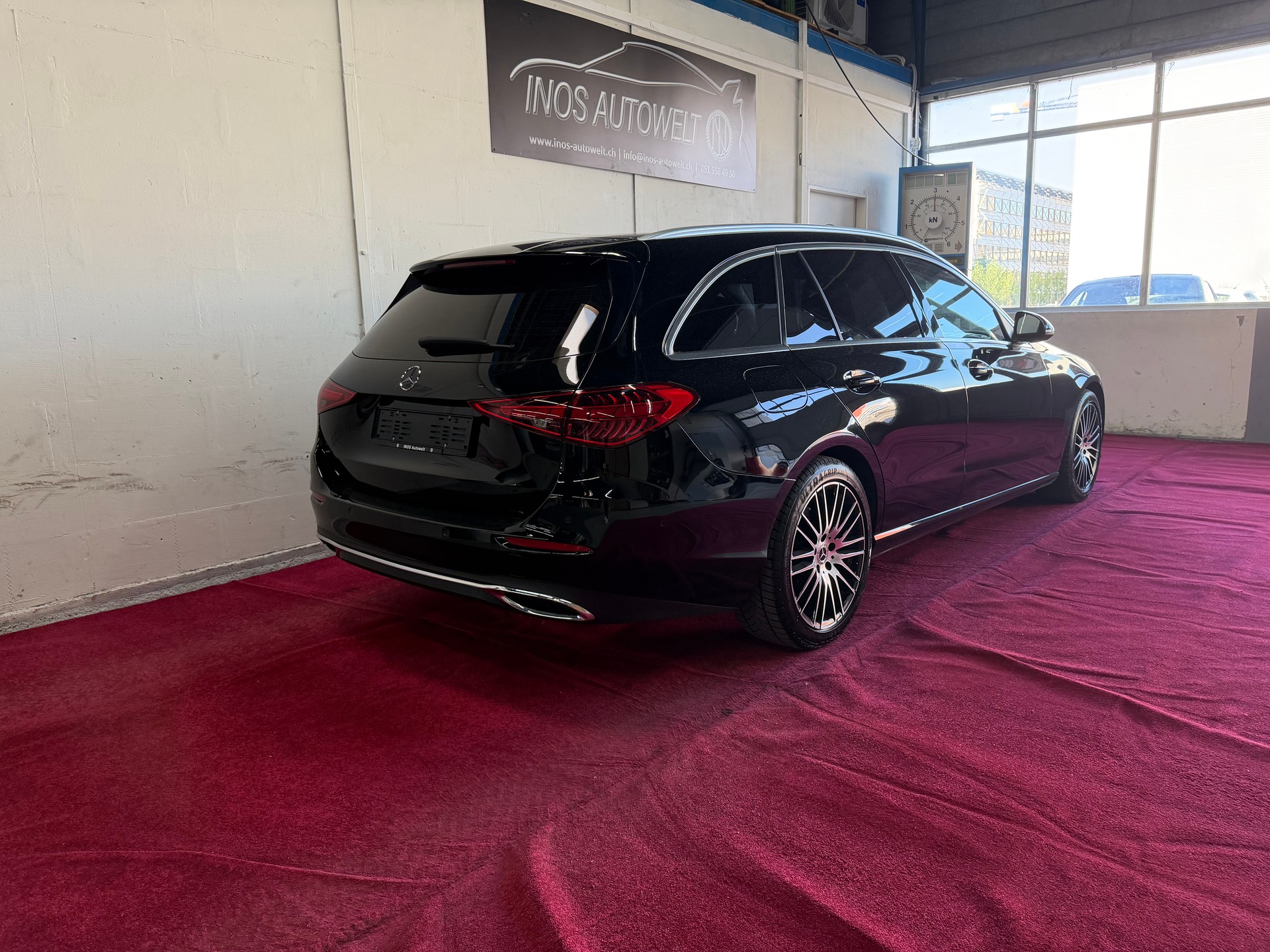 MERCEDES-BENZ C 200 d T-image-4