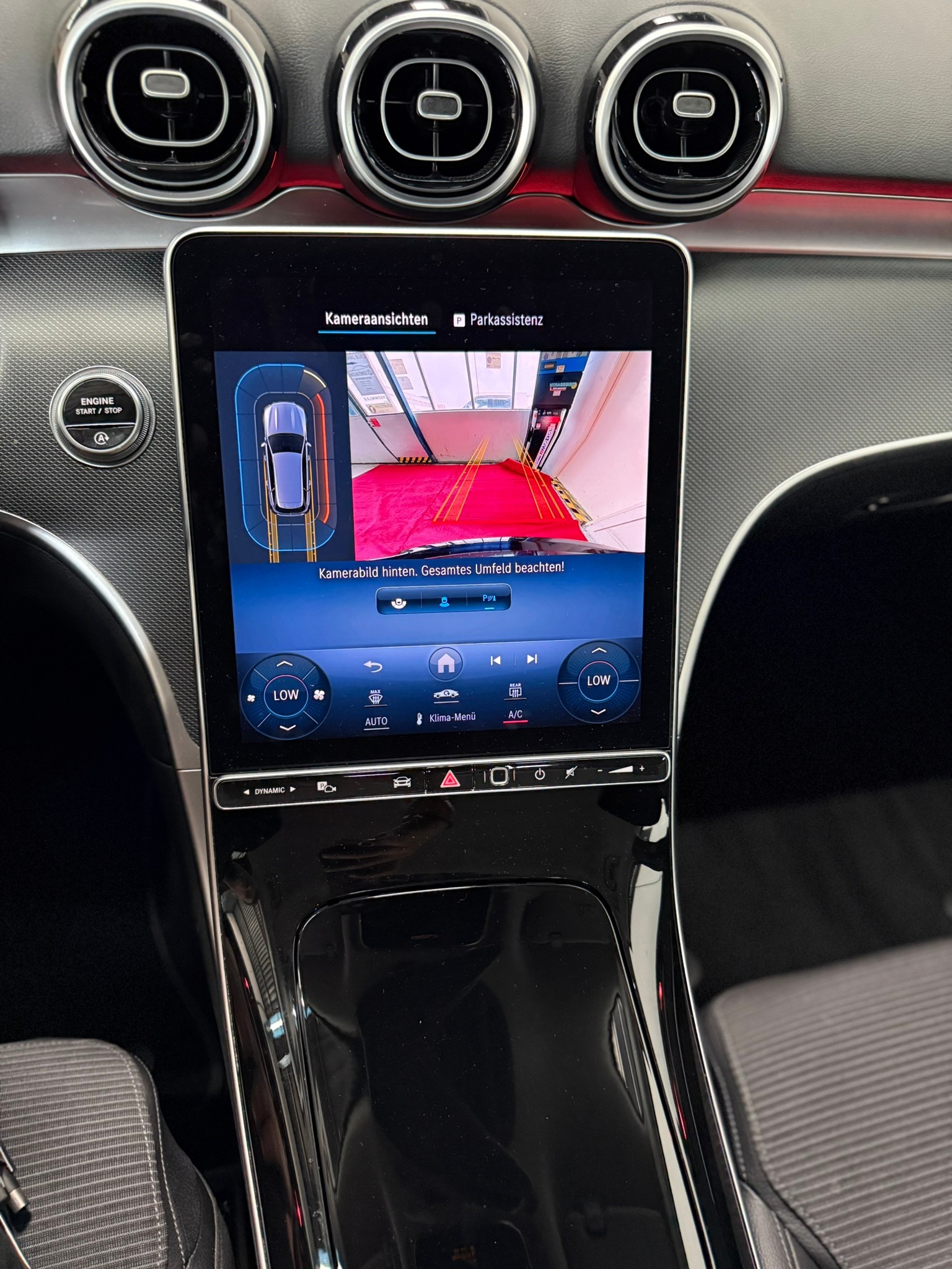 MERCEDES-BENZ C 200 d T-image-11