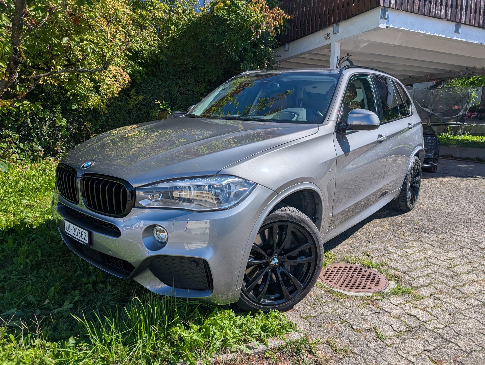 BMW X5 xDrive 50i Pure M Sport Plus Steptronic-image-2