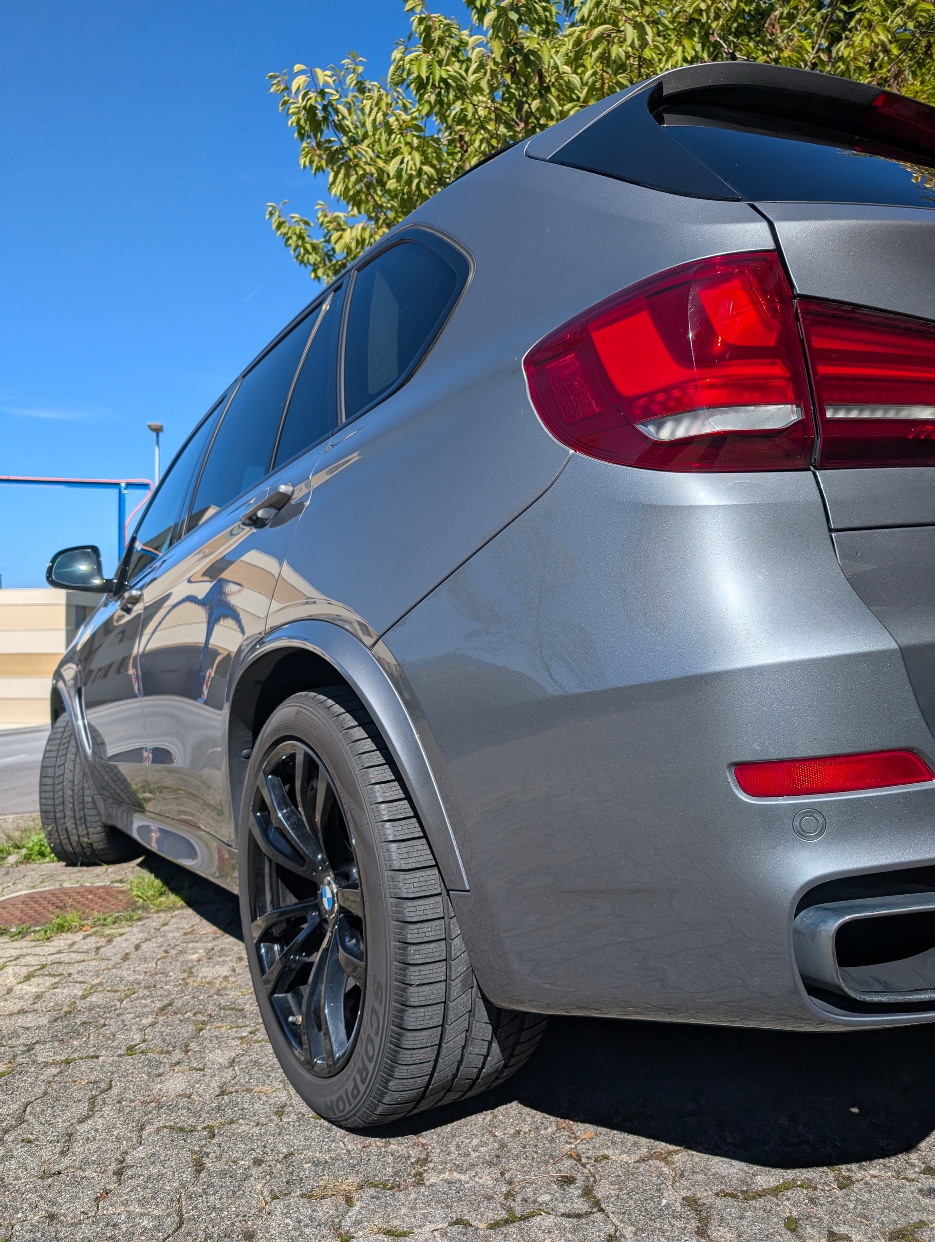 BMW X5 xDrive 50i Pure M Sport Plus Steptronic-image-8
