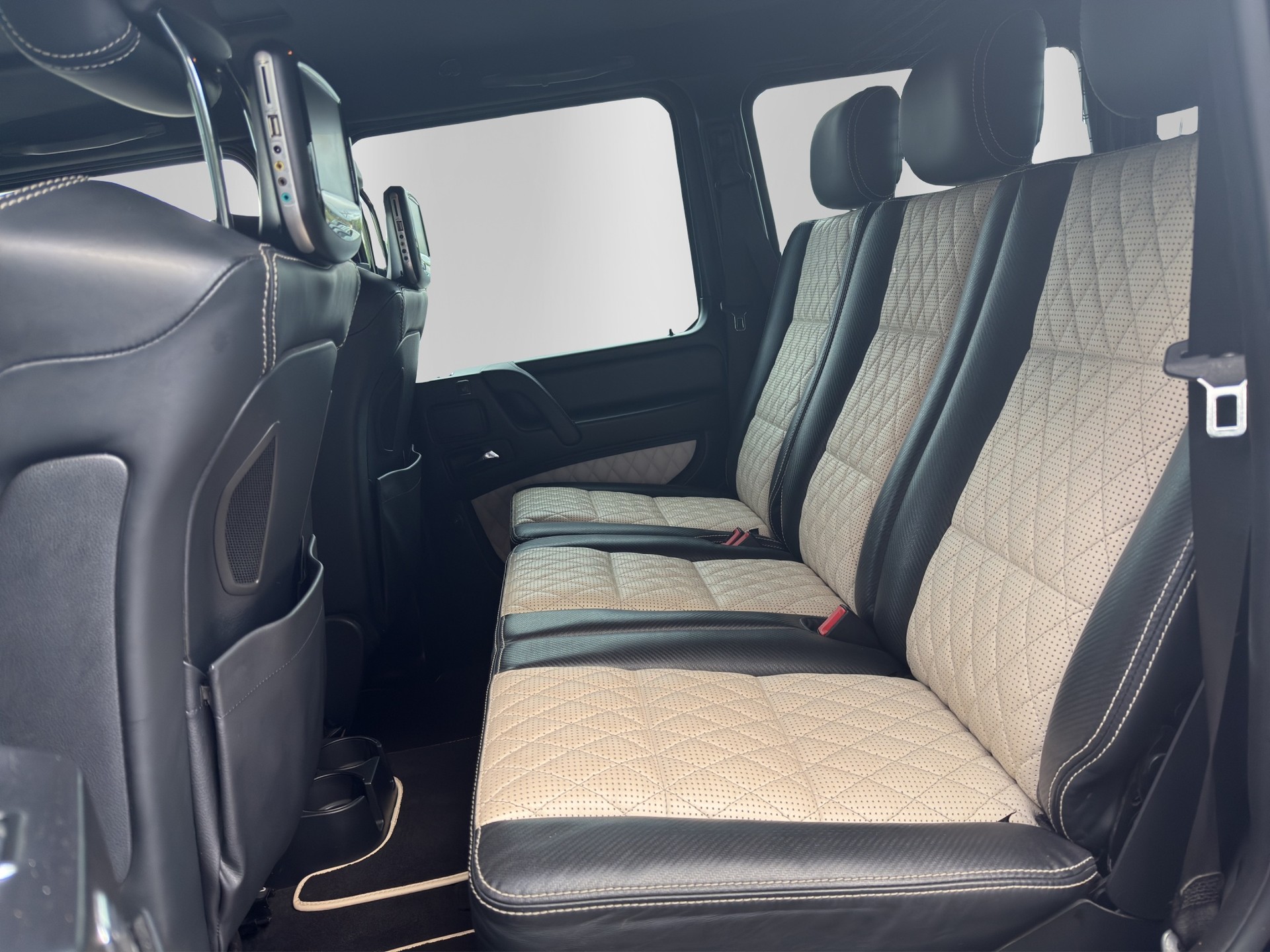 MERCEDES-BENZ G 63 AMG Edition 463 Speedshift Plus 7G-Tronic-image-16
