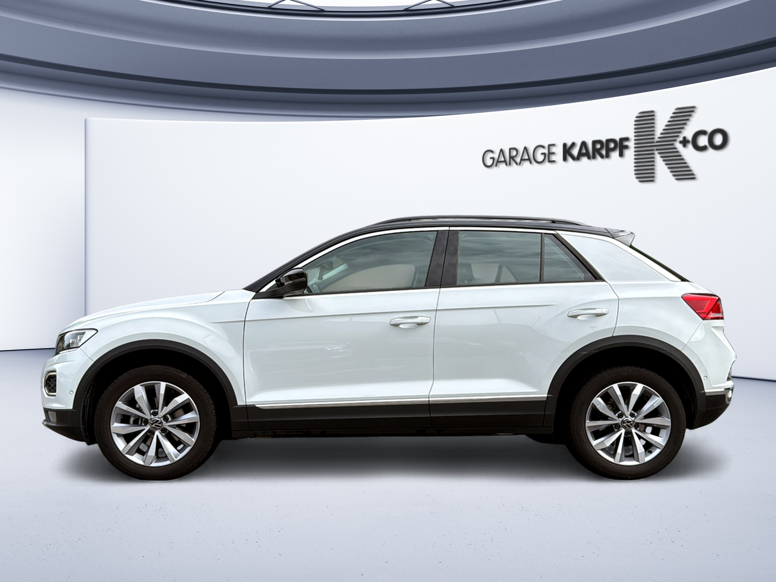 VW T-Roc 1.5 TSI EVO Advance-image-1