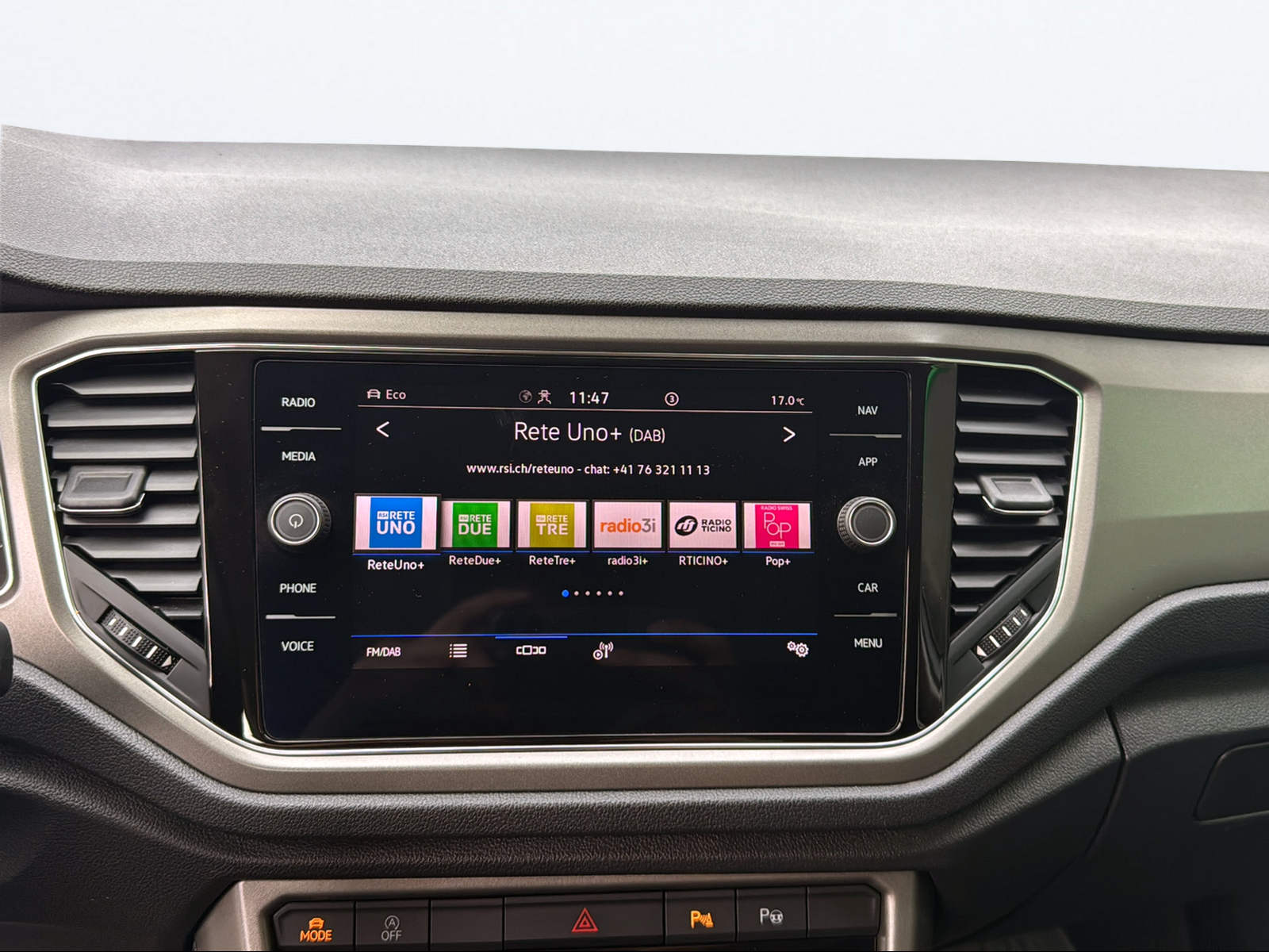 VW T-Roc 1.5 TSI EVO Advance-image-12