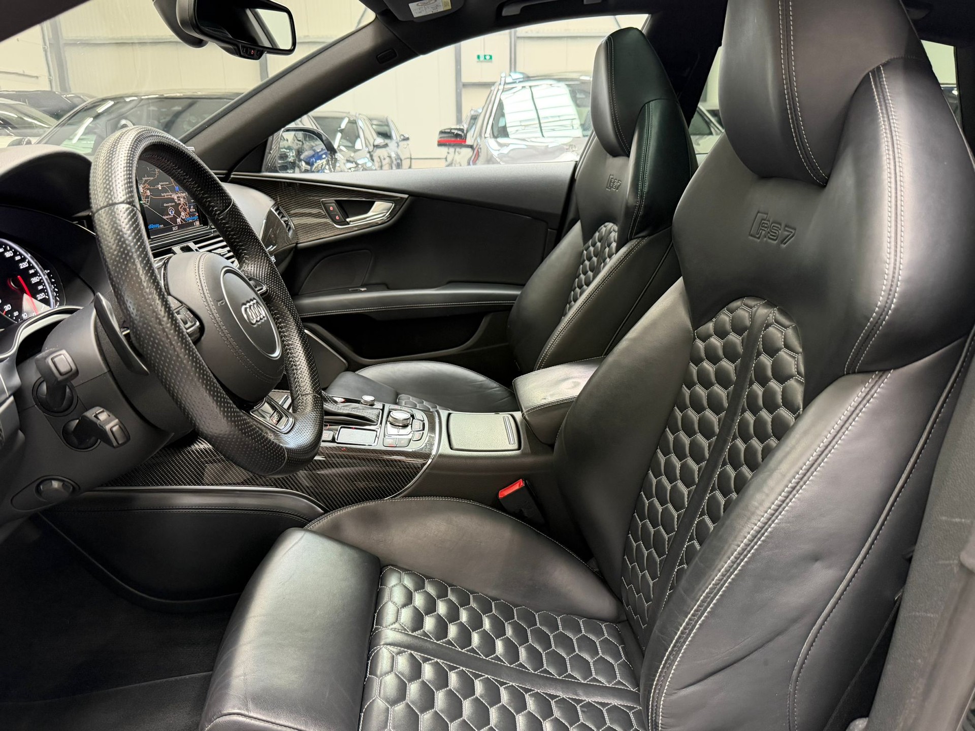 AUDI RS7 Sportback 4.0 TFSI V8 quattro S-tronic-image-21