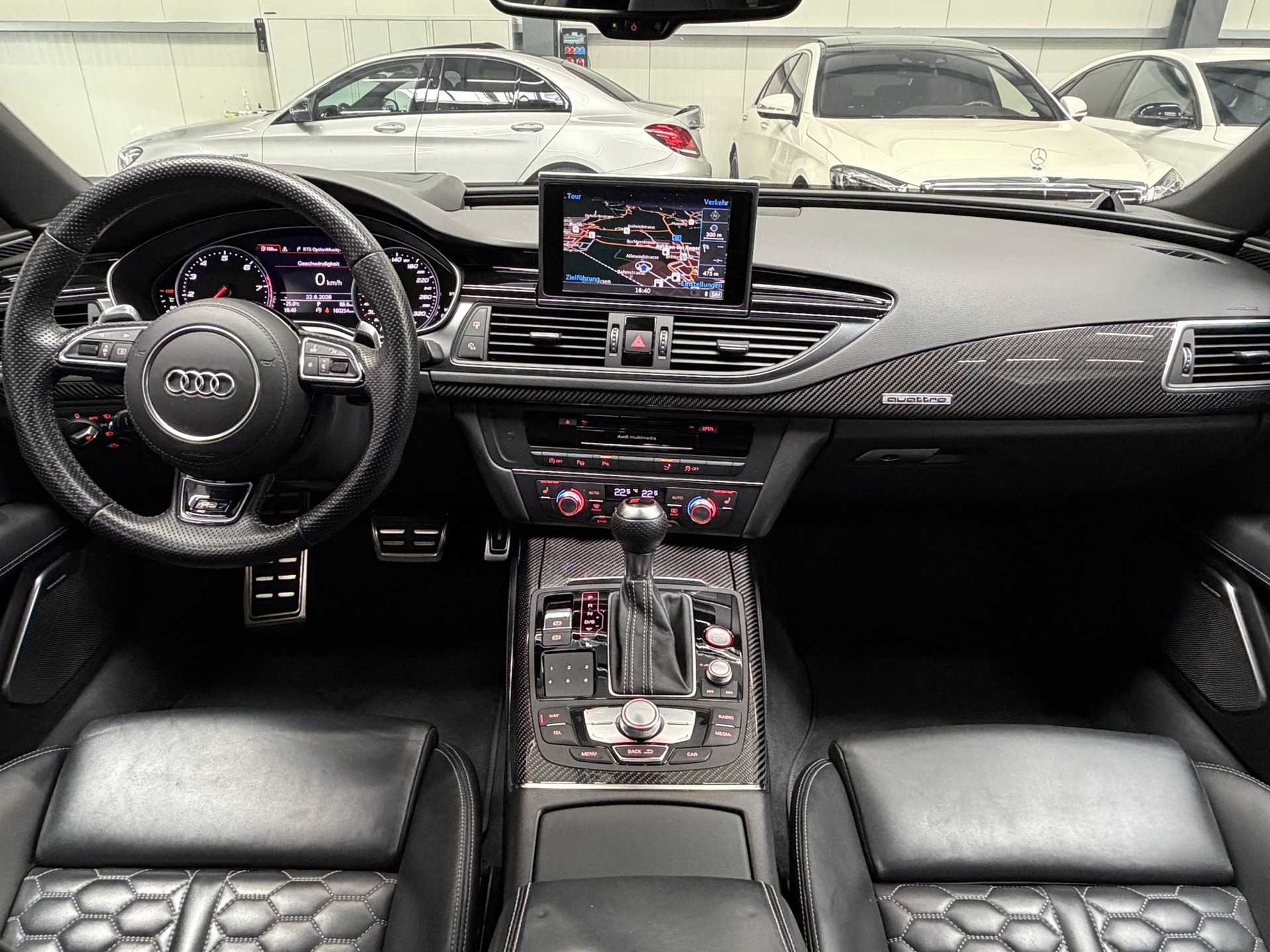 AUDI RS7 Sportback 4.0 TFSI V8 quattro S-tronic-image-13