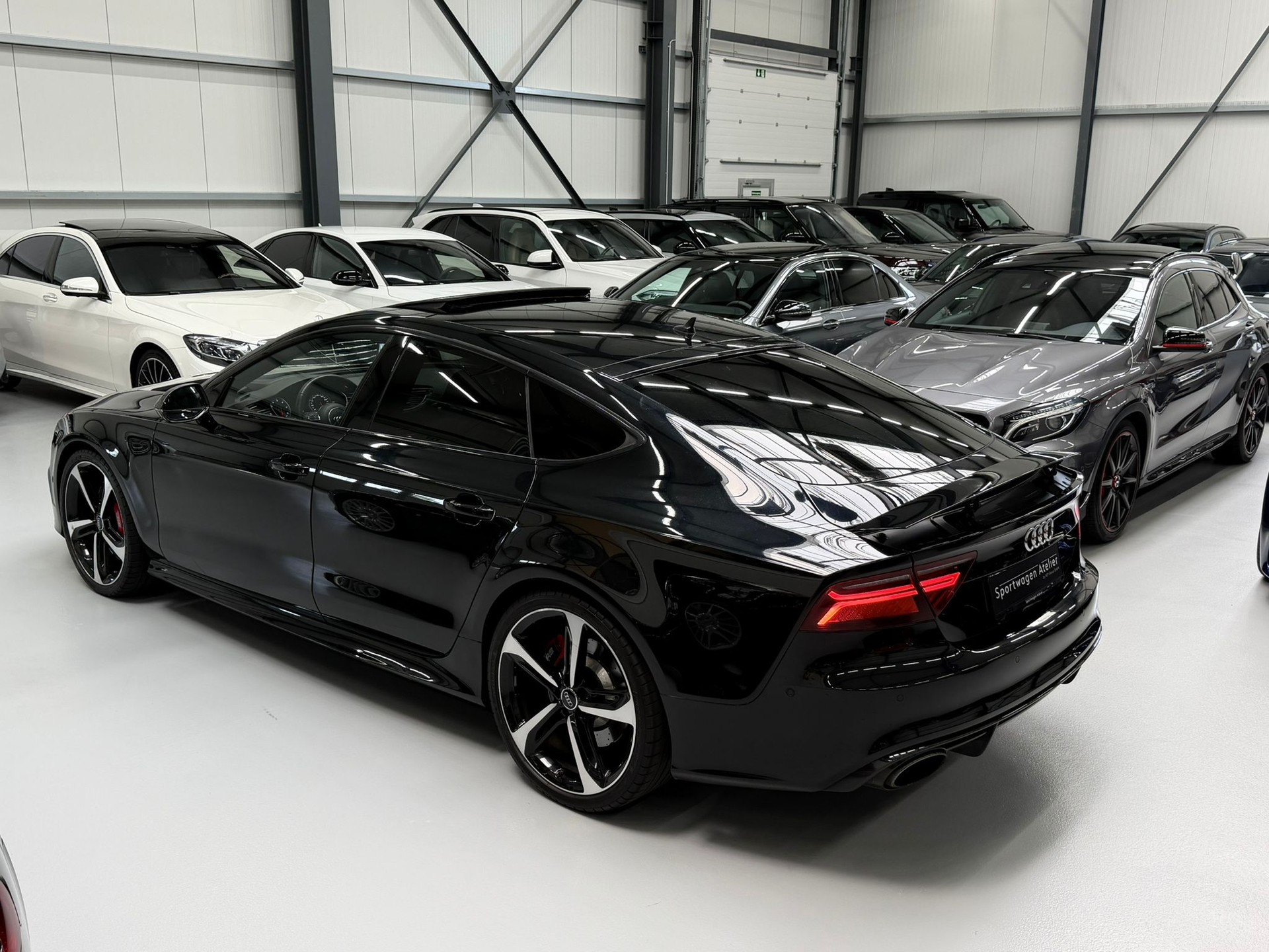 AUDI RS7 Sportback 4.0 TFSI V8 quattro S-tronic-image-5