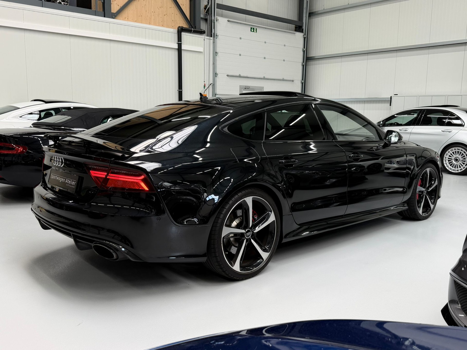 AUDI RS7 Sportback 4.0 TFSI V8 quattro S-tronic-image-8
