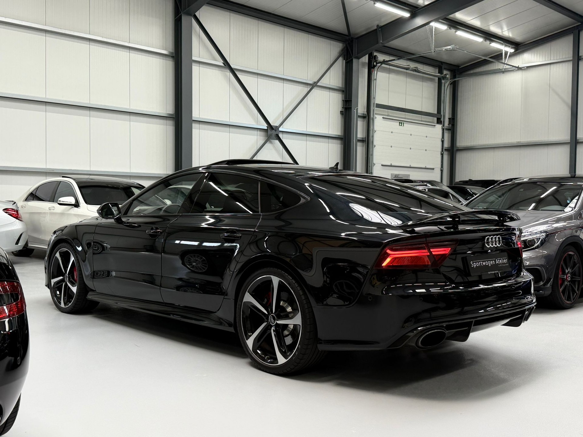 AUDI RS7 Sportback 4.0 TFSI V8 quattro S-tronic-image-4