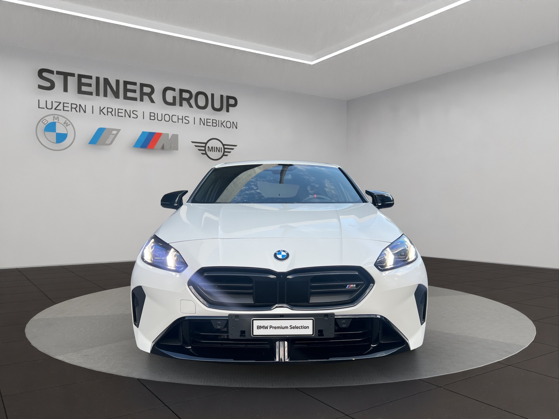 BMW M135 xDrive M Sport Pro-image-1