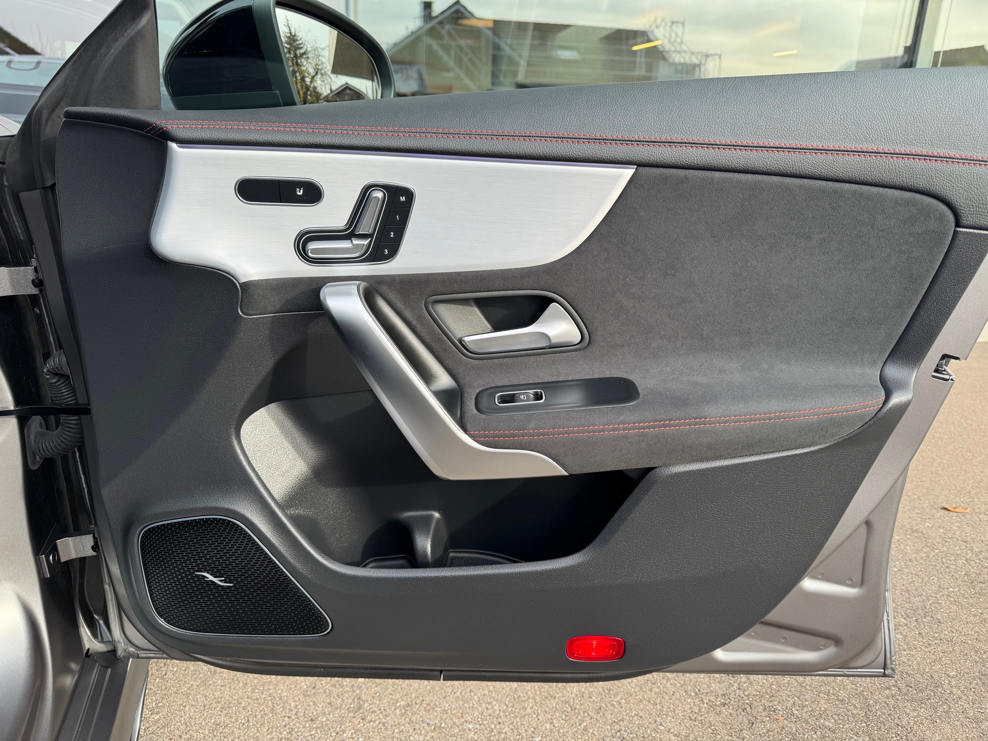 MERCEDES-BENZ CLA Shooting Brake 45 S AMG 4Matic+ 8G-DCT-image-17