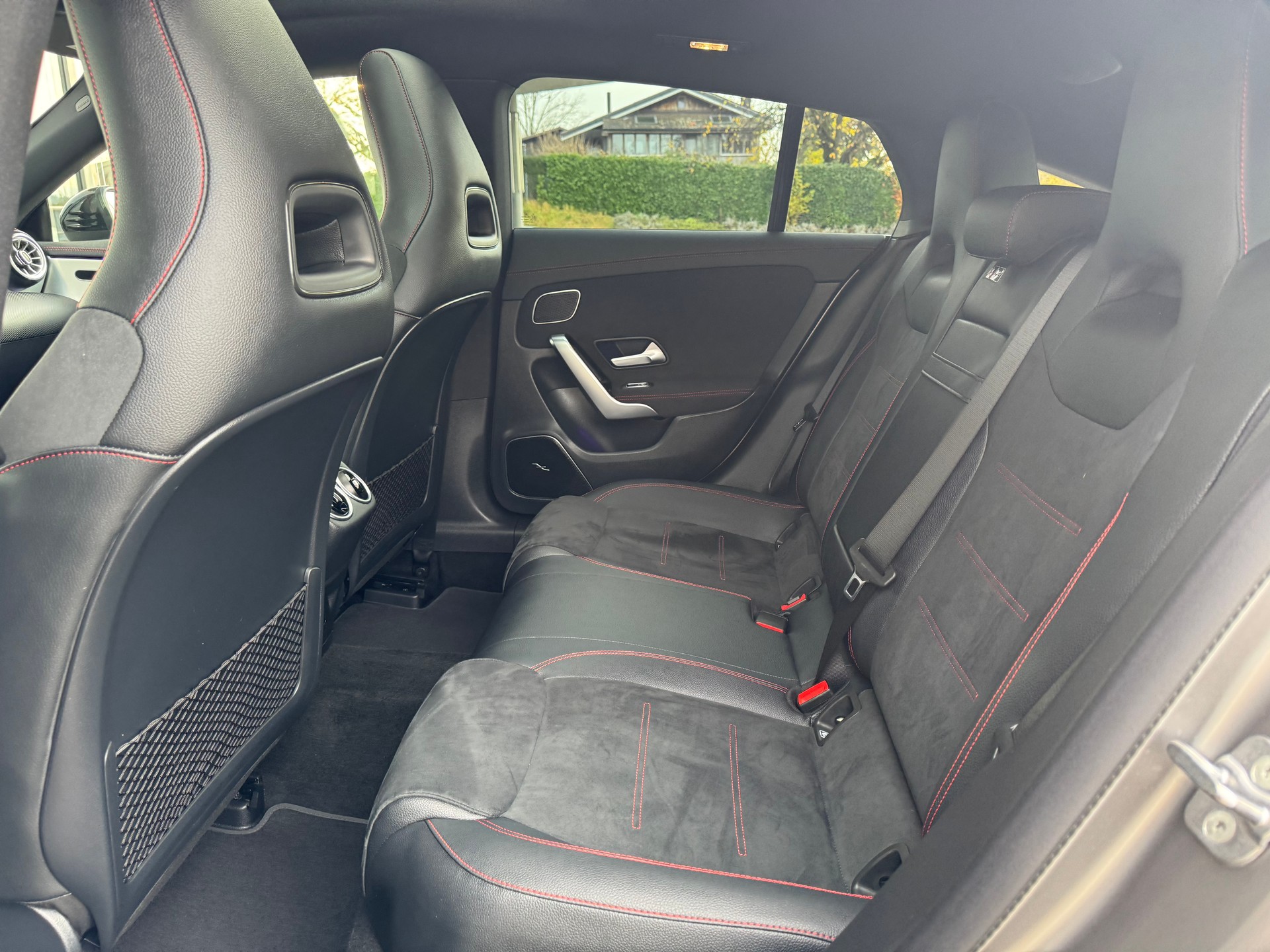 MERCEDES-BENZ CLA Shooting Brake 45 S AMG 4Matic+ 8G-DCT-image-25