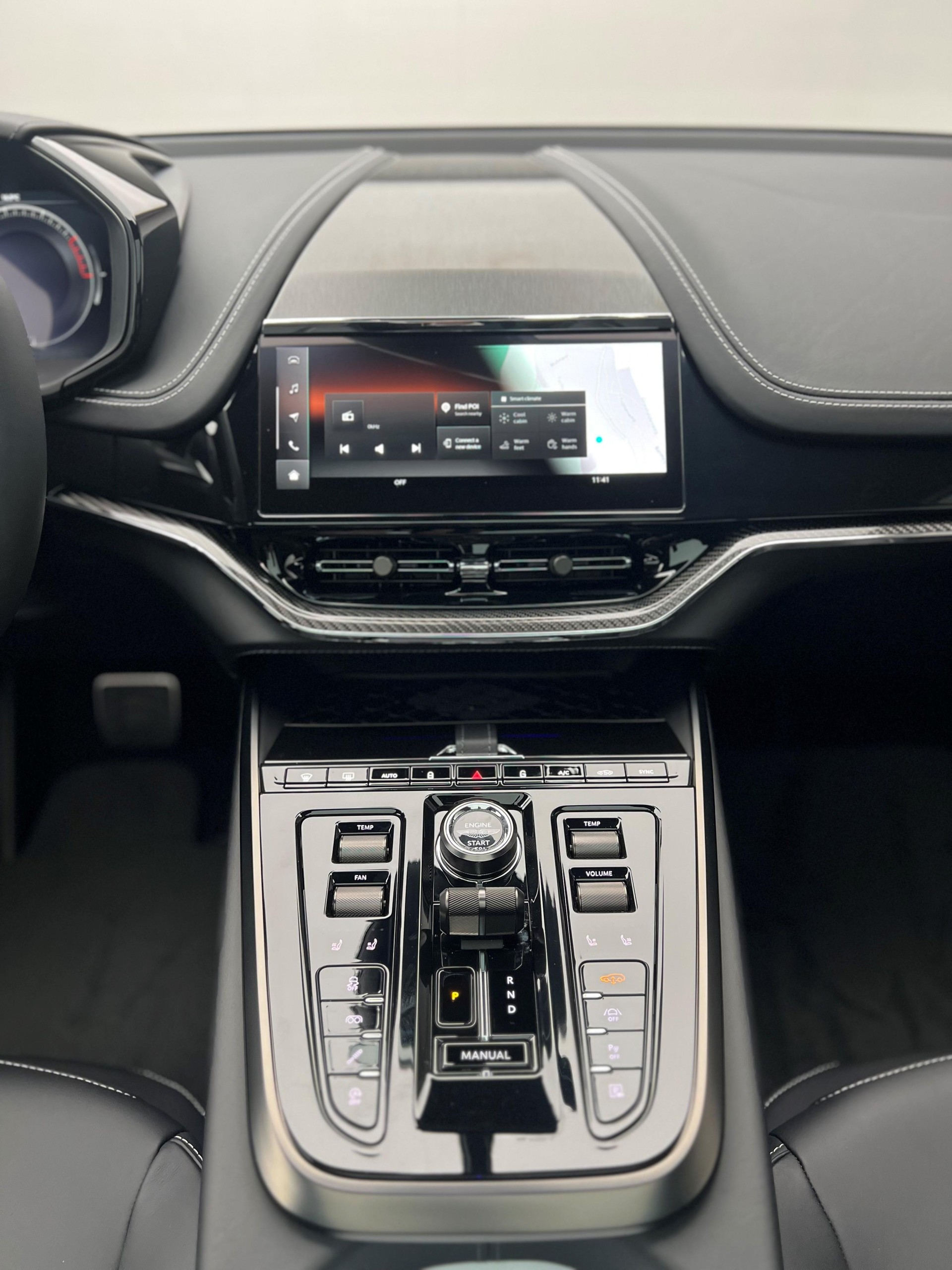 ASTON MARTIN DBX 707 4.0 V8 Bi-Turbo-image-8