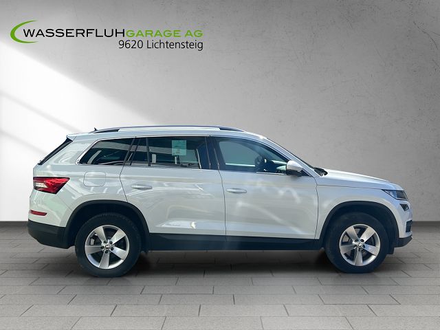 SKODA Kodiaq 2.0 TSI 4x4 DSG Smile-image-3