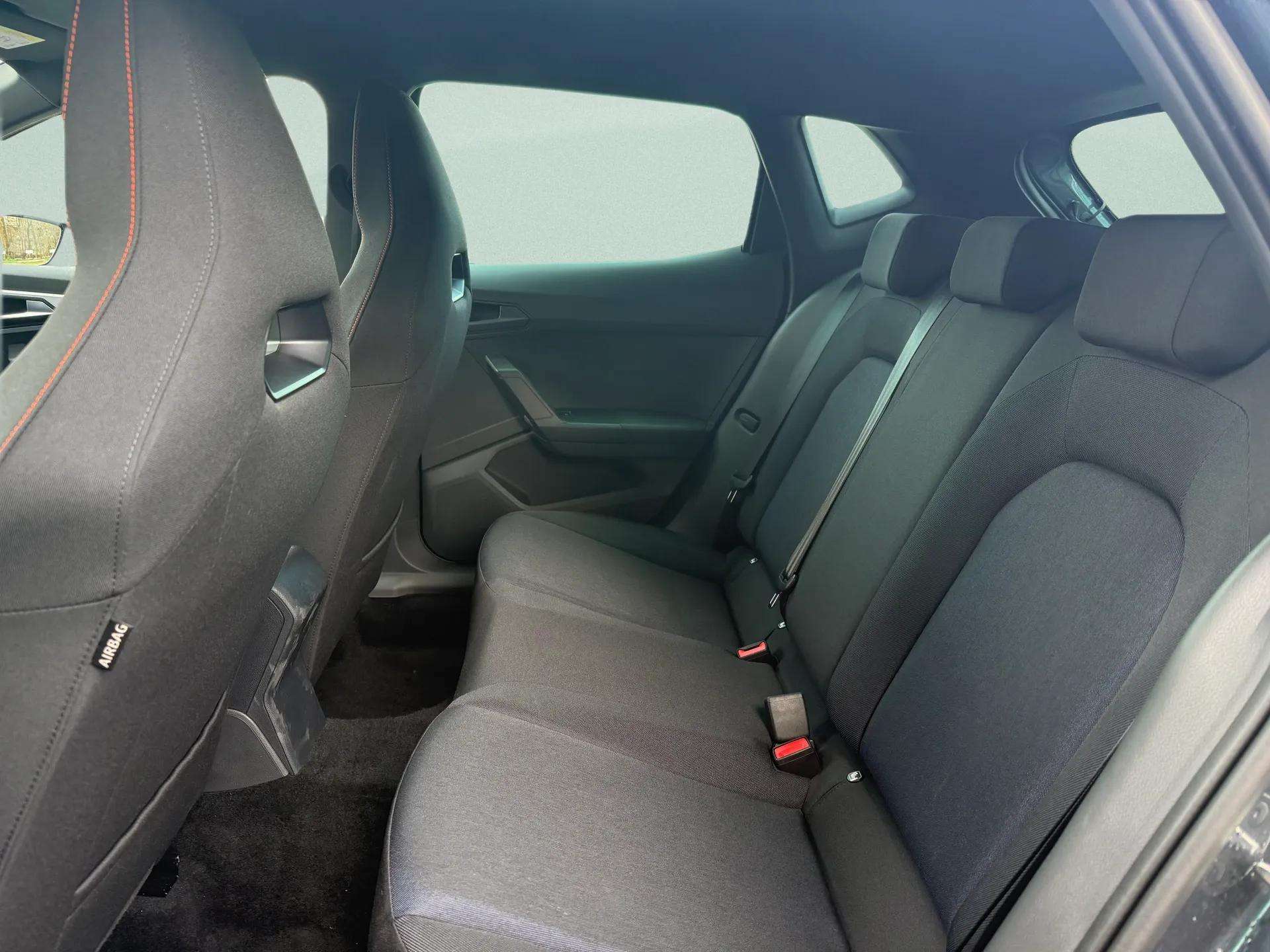 SEAT Ibiza 1.0 EcoTSI FR Black Edition DSG-image-16