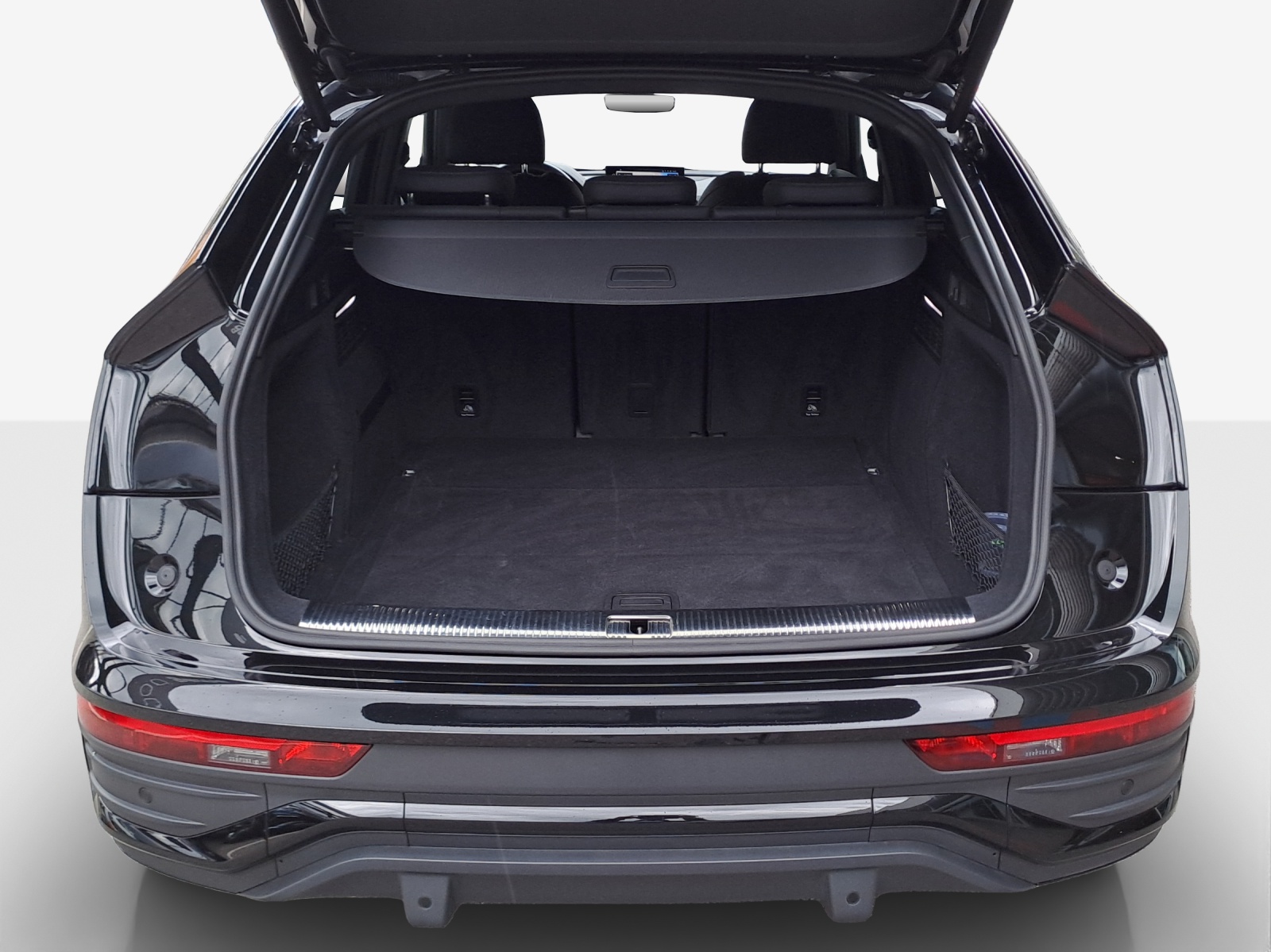 AUDI Q5 Sportback 40 TDI Blackedition quattro S-tronic-image-12