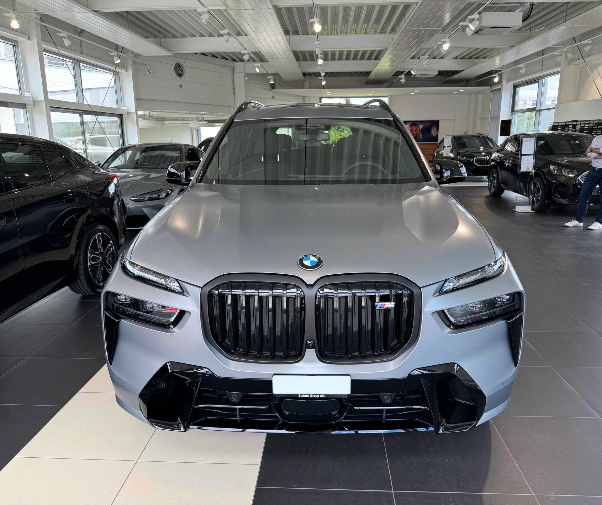 BMW X7 xDrive 48V M60i Steptronic M Sport Pro-image-1