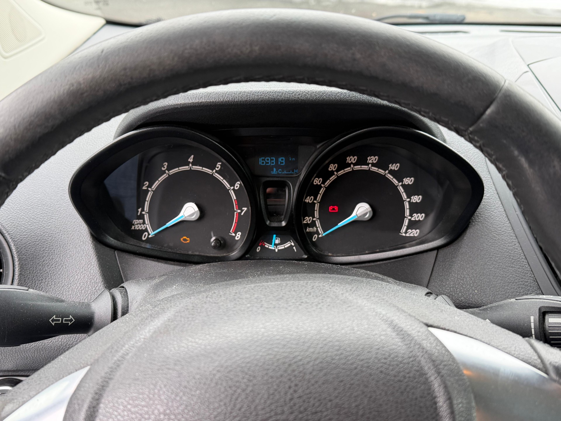 FORD Transit Courier Van 1.0 EcoBoost Ambiente-image-12