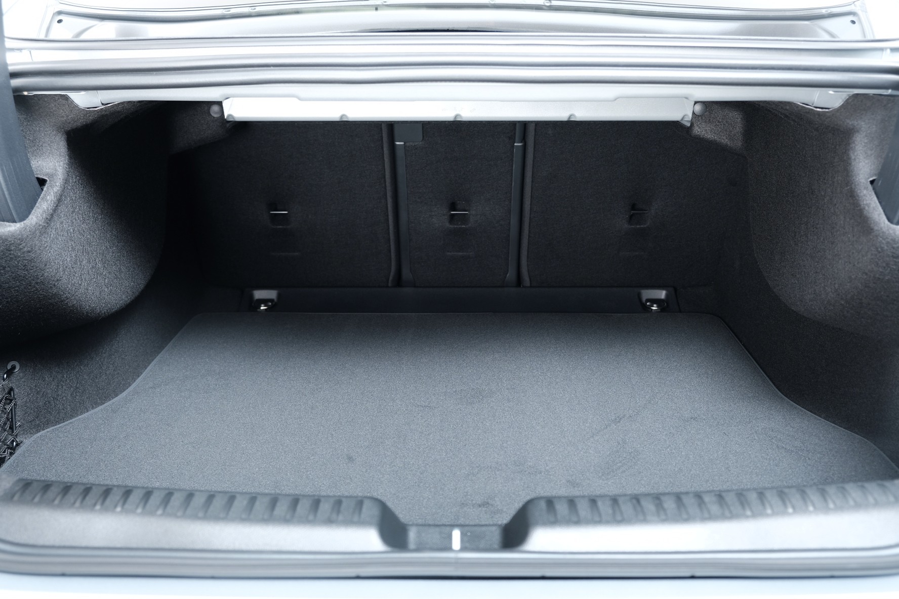 MERCEDES-BENZ CLA 220 8G-DCT 4Matic-image-12