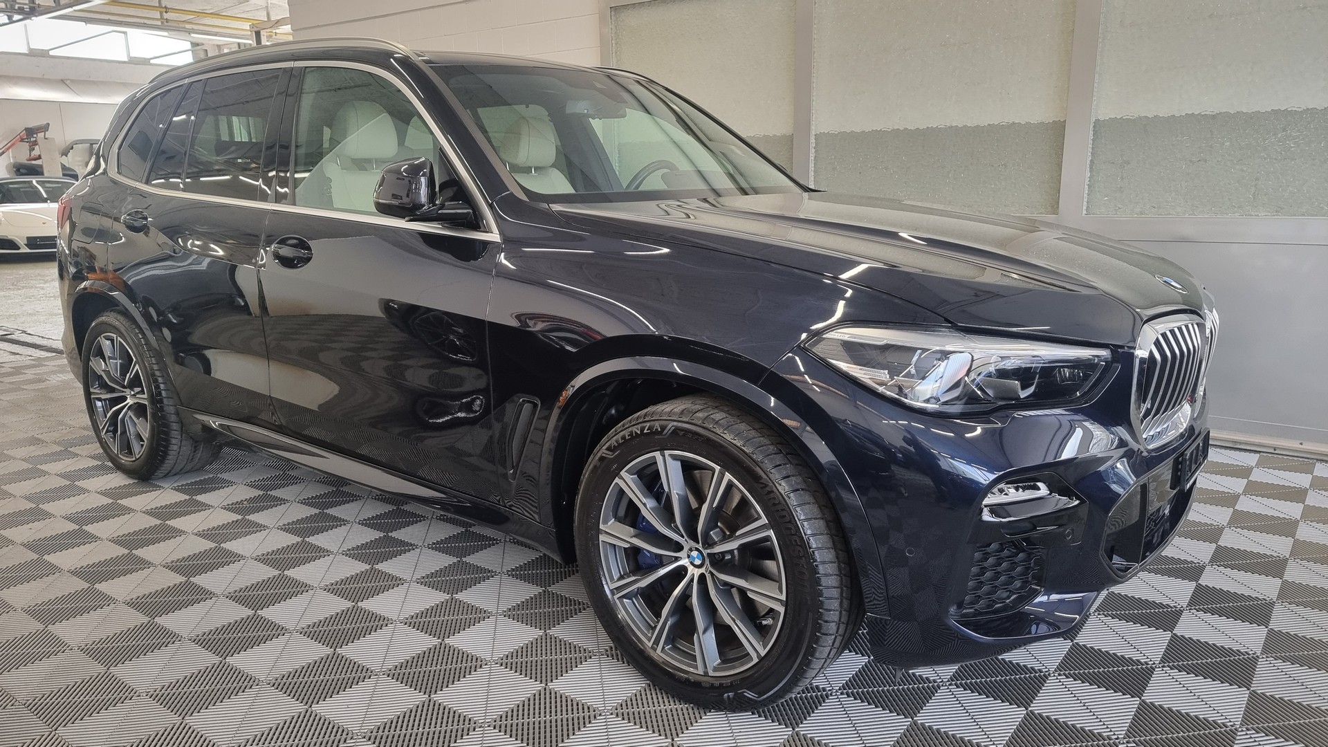 BMW X5 xDrive45e M Sport Steptronic-image-1