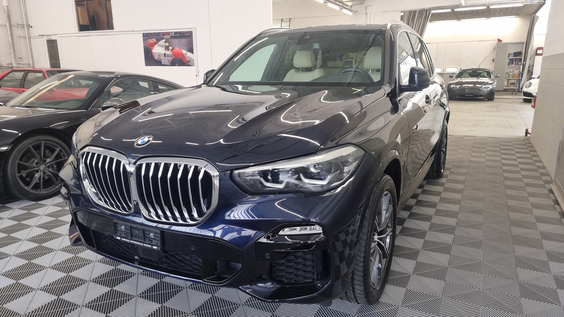BMW X5 xDrive45e M Sport Steptronic-image-0