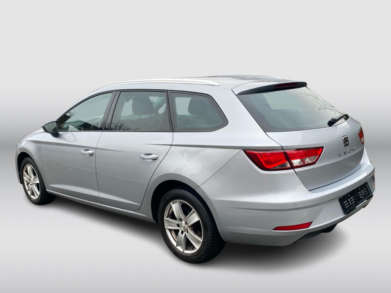 SEAT Leon ST 1.6 TDI CR Style DSG-image-3