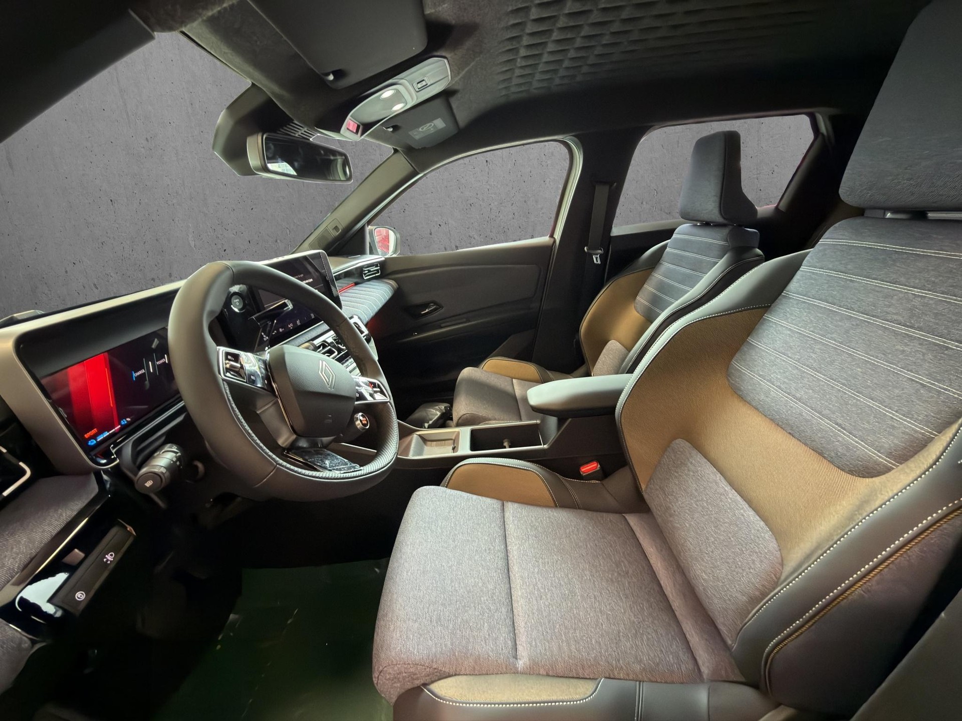 RENAULT R5 E-Tech Comfort Range techno-image-7