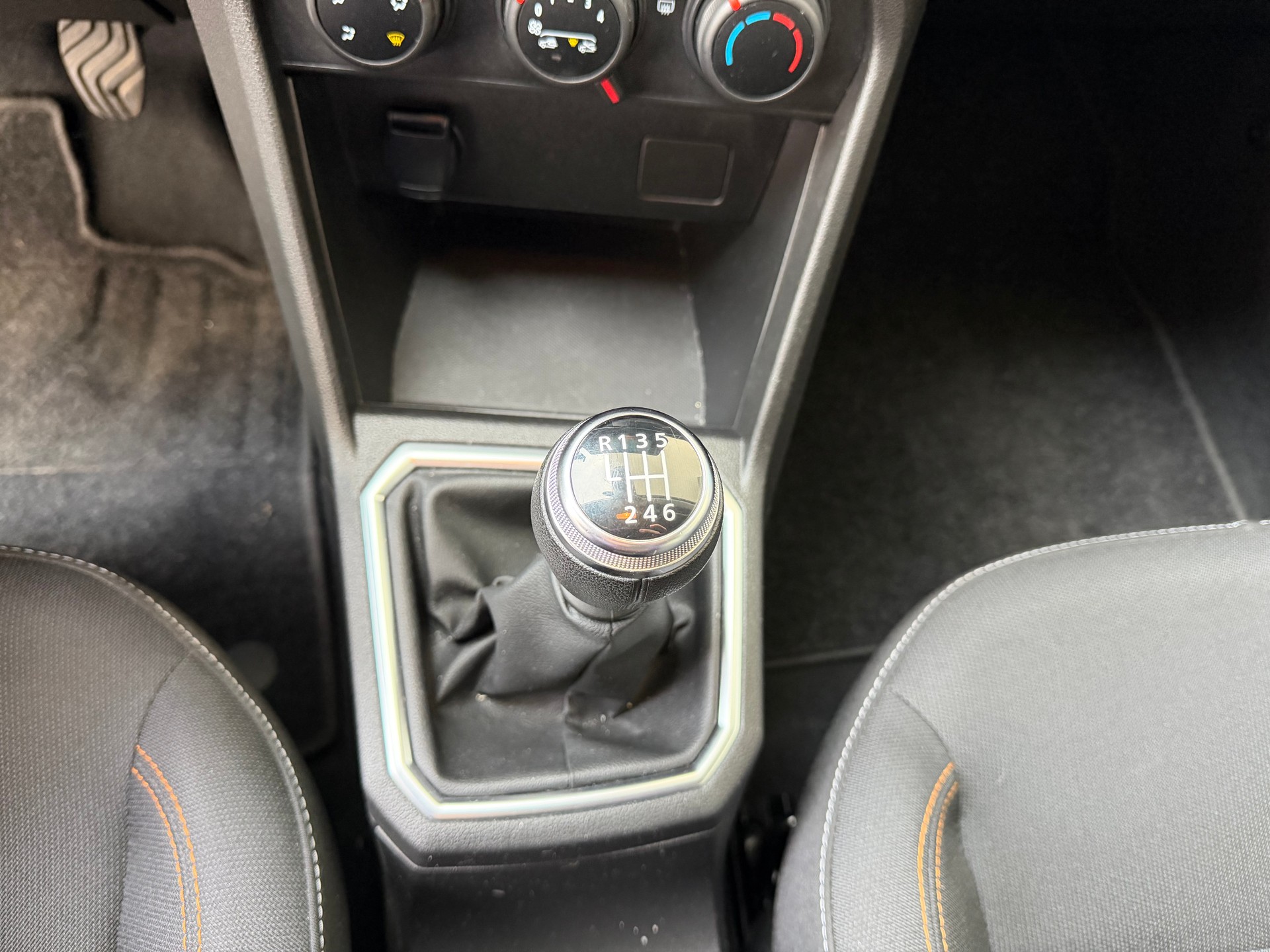 DACIA Sandero Stepway TCe 90 Comfort-image-10