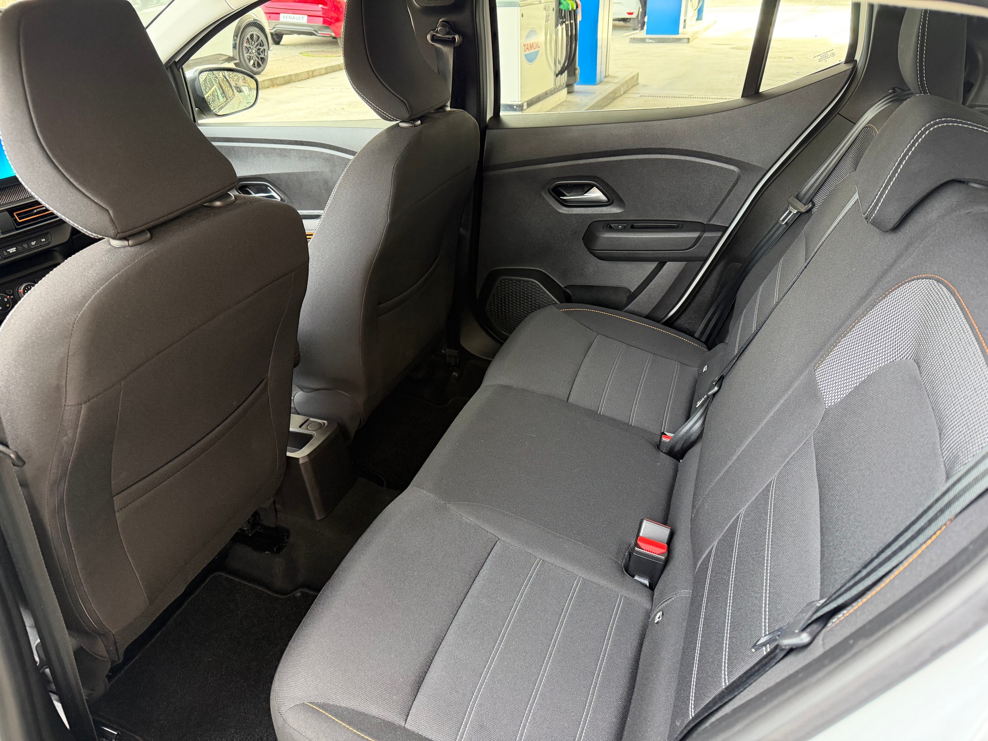 DACIA Sandero Stepway TCe 90 Comfort-image-6
