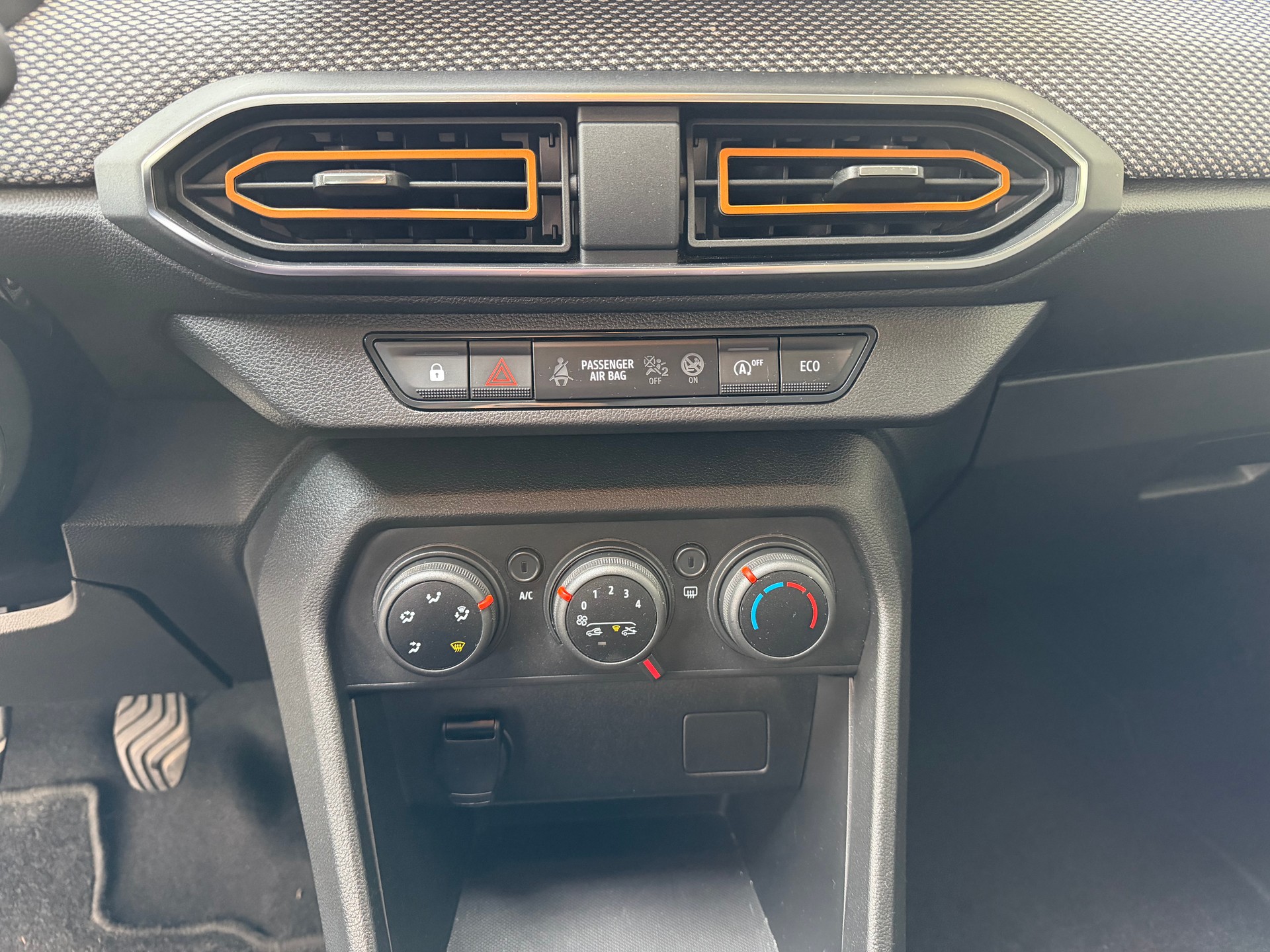 DACIA Sandero Stepway TCe 90 Comfort-image-9