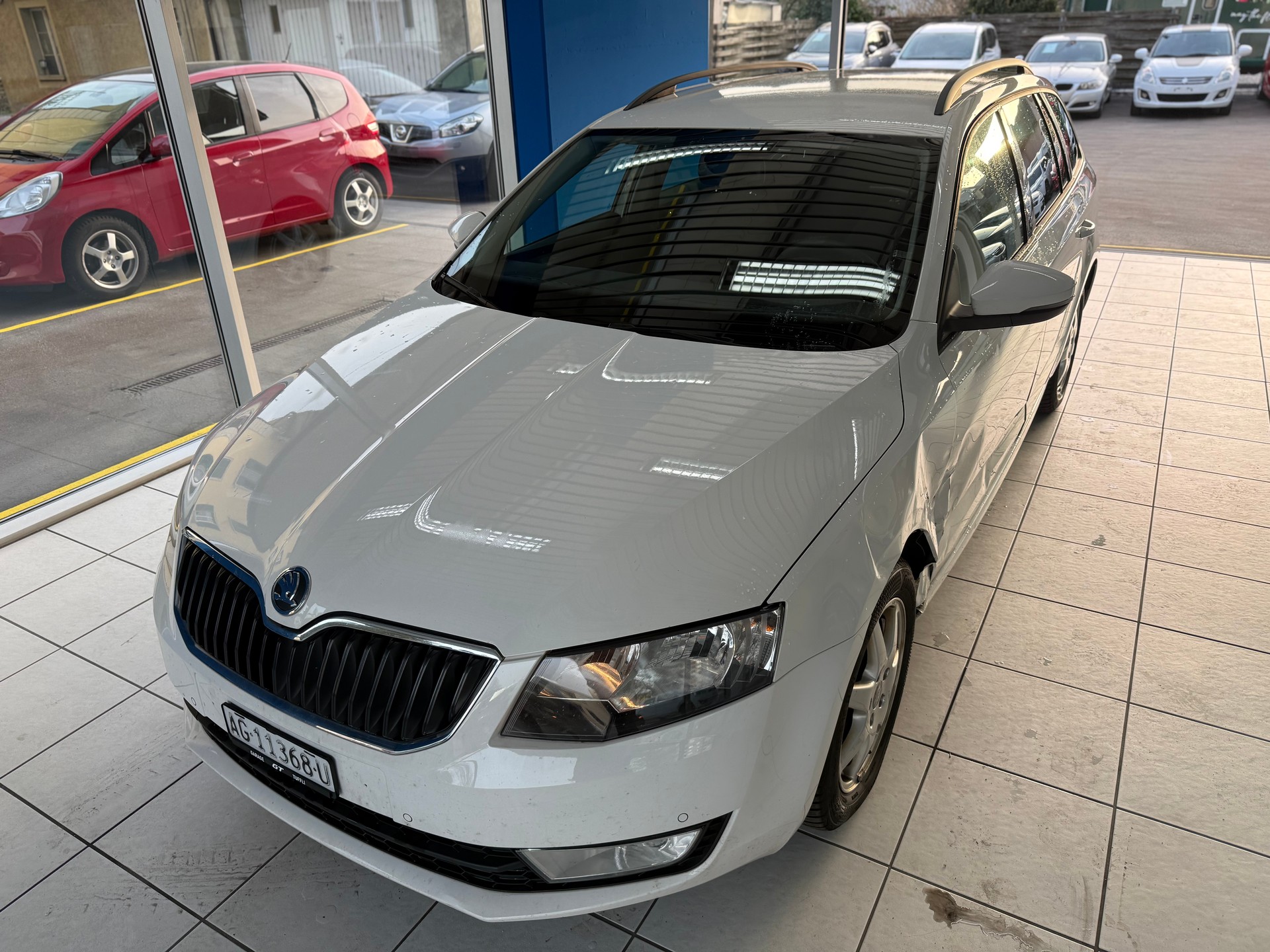 SKODA Octavia Combi 1.8 TSI Ambition 4x4 DSG-image-0
