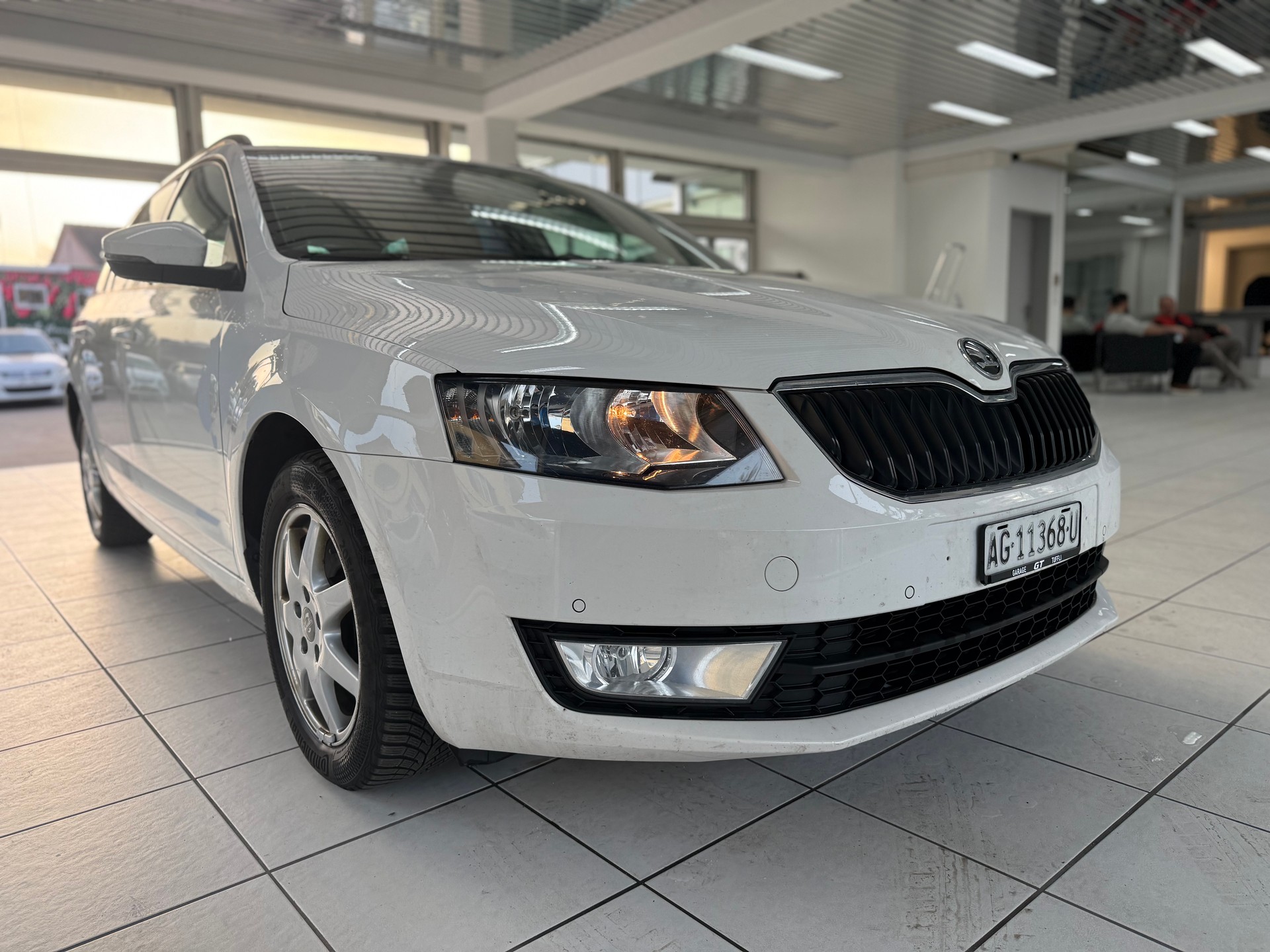 SKODA Octavia Combi 1.8 TSI Ambition 4x4 DSG-image-3
