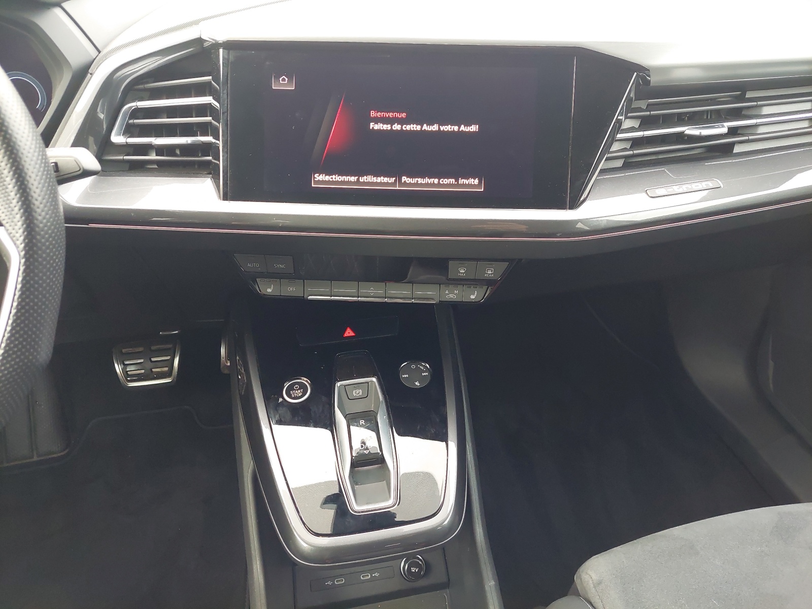 AUDI Q4 e-tron 40-image-11