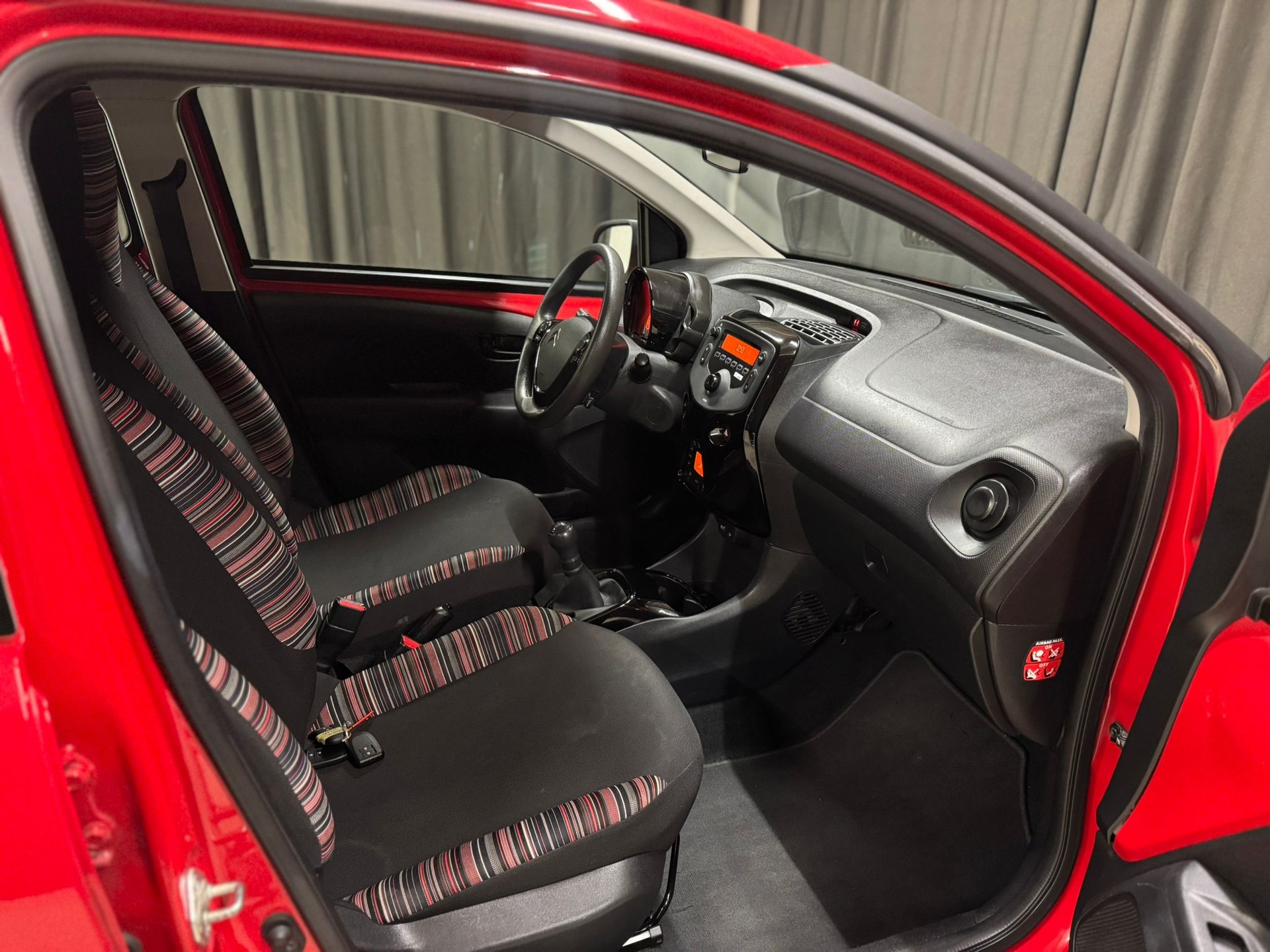 CITROEN C1 1.0 VTi Shine Stop&Start-image-7
