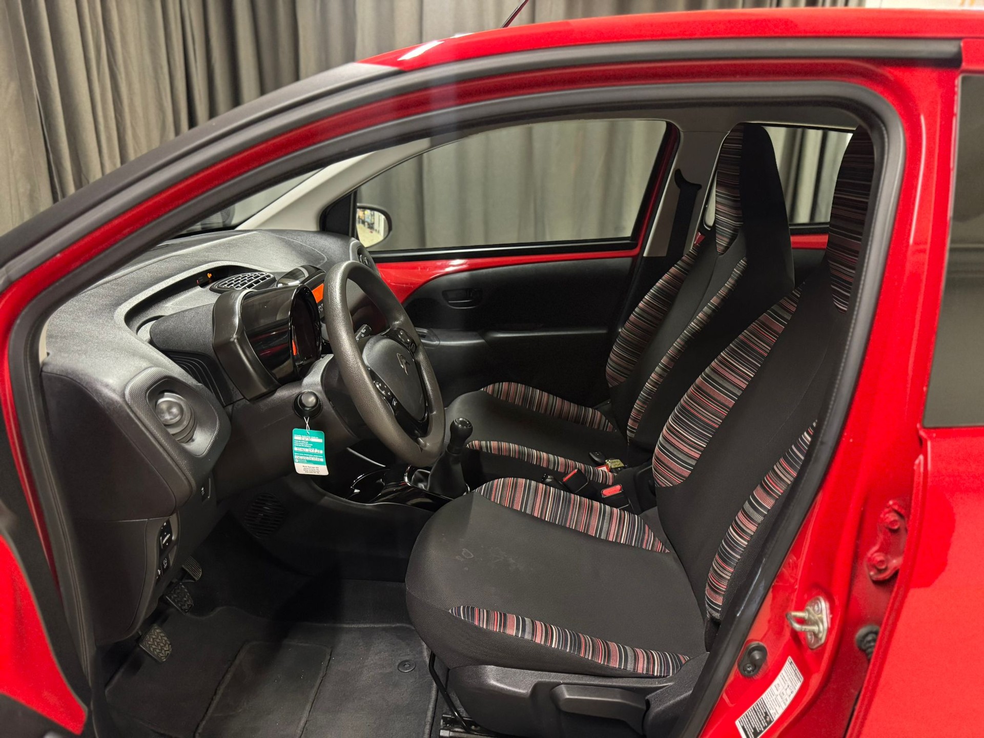 CITROEN C1 1.0 VTi Shine Stop&Start-image-6