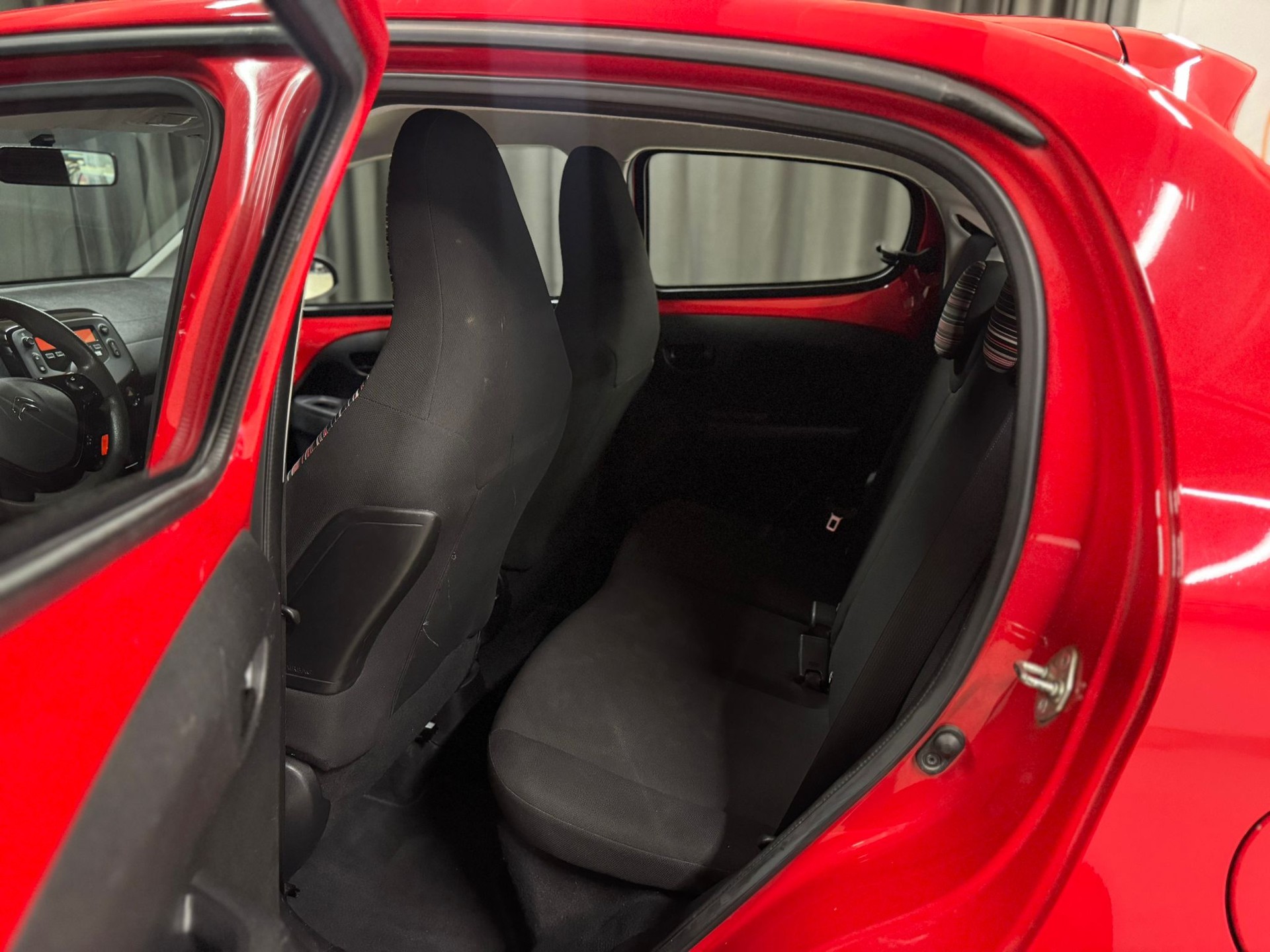 CITROEN C1 1.0 VTi Shine Stop&Start-image-9