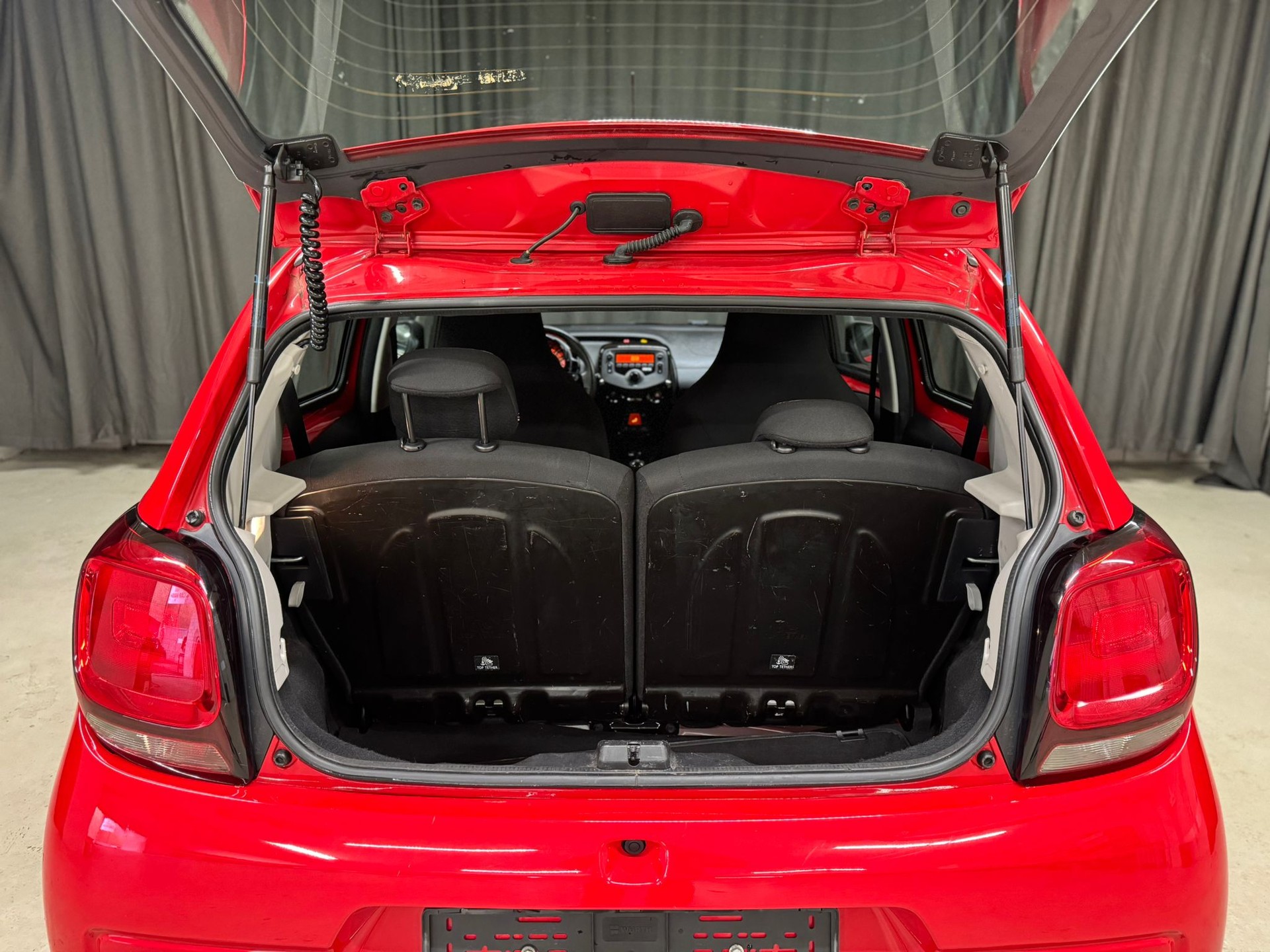 CITROEN C1 1.0 VTi Shine Stop&Start-image-11