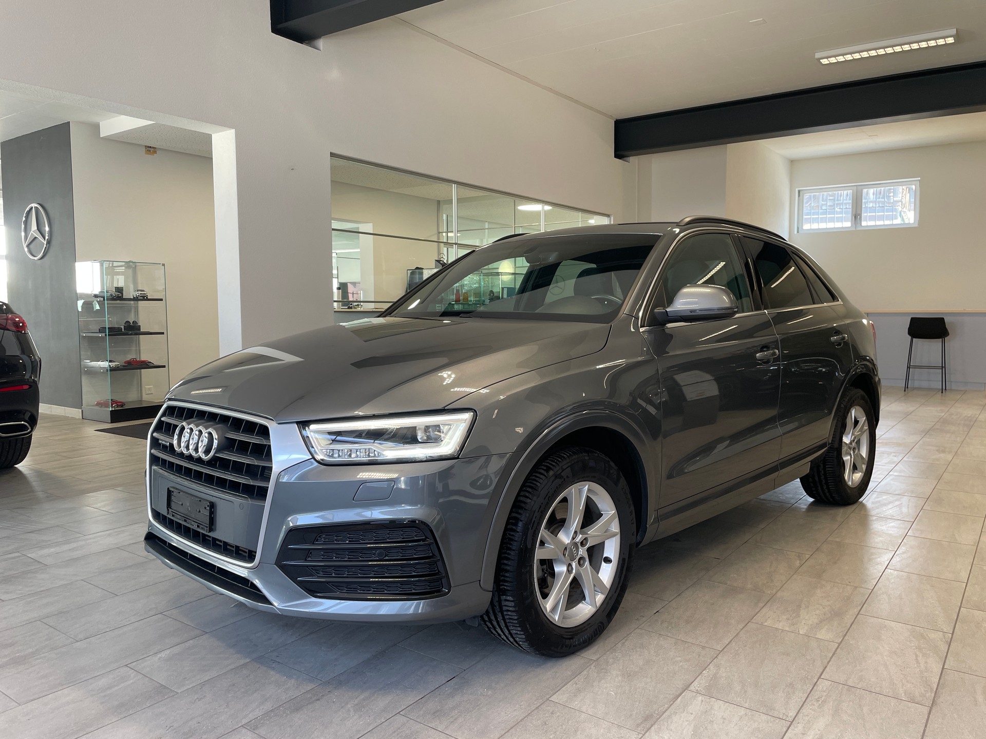 AUDI Q3 2.0 TFSI sport quattro S-tronic-image-0