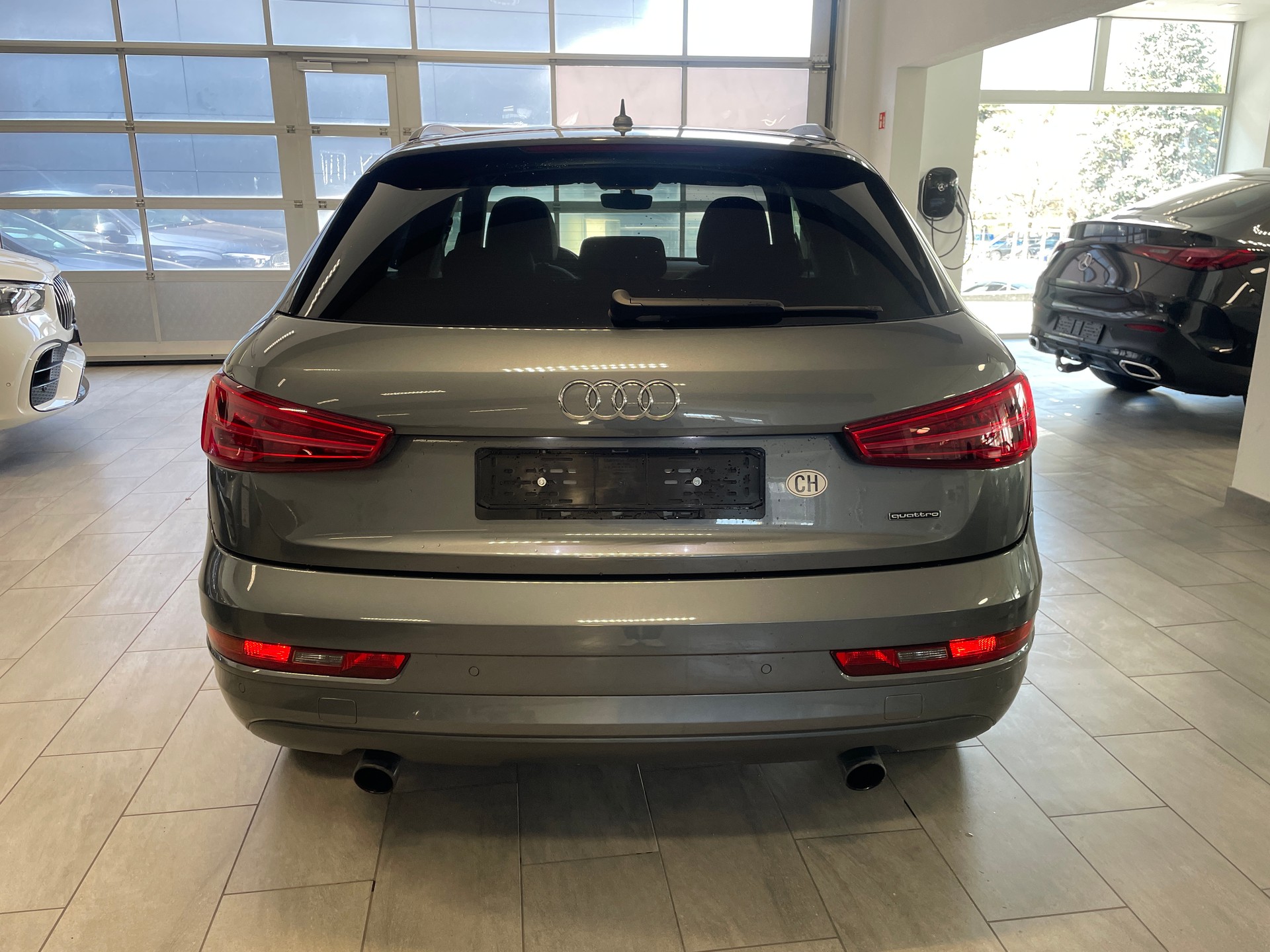 AUDI Q3 2.0 TFSI sport quattro S-tronic-image-6